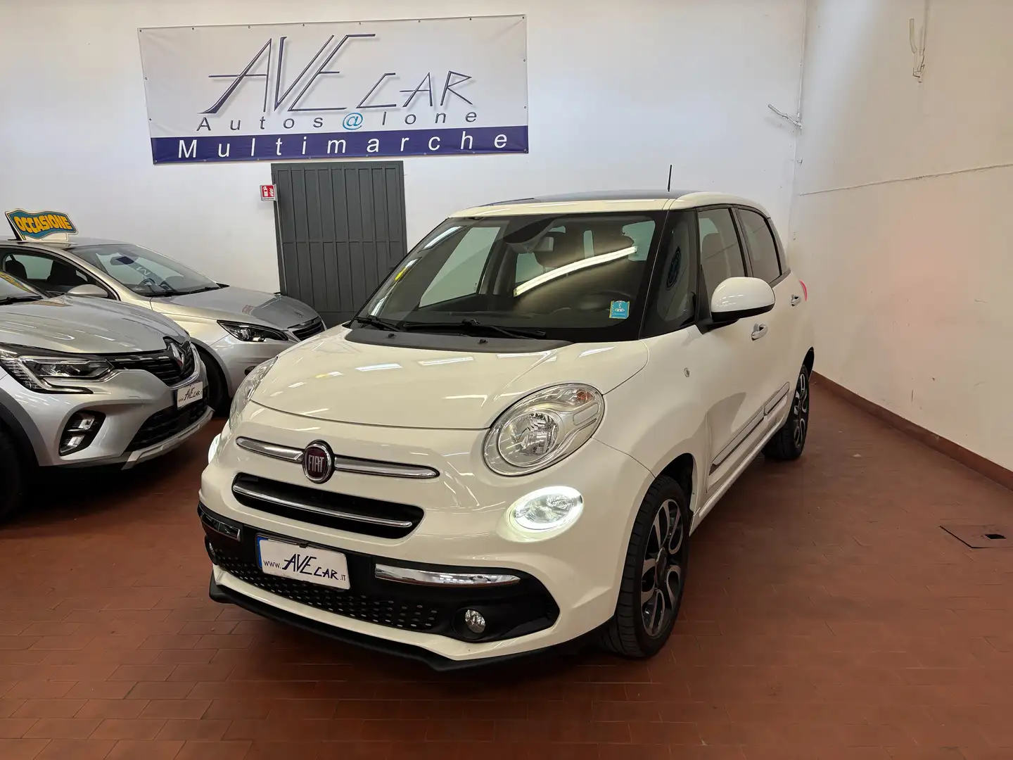 Fiat 500L 1.4 tjt Lounge Gpl 1  PROPRIETARIO OK NEOPATENTATI Bianco - 1