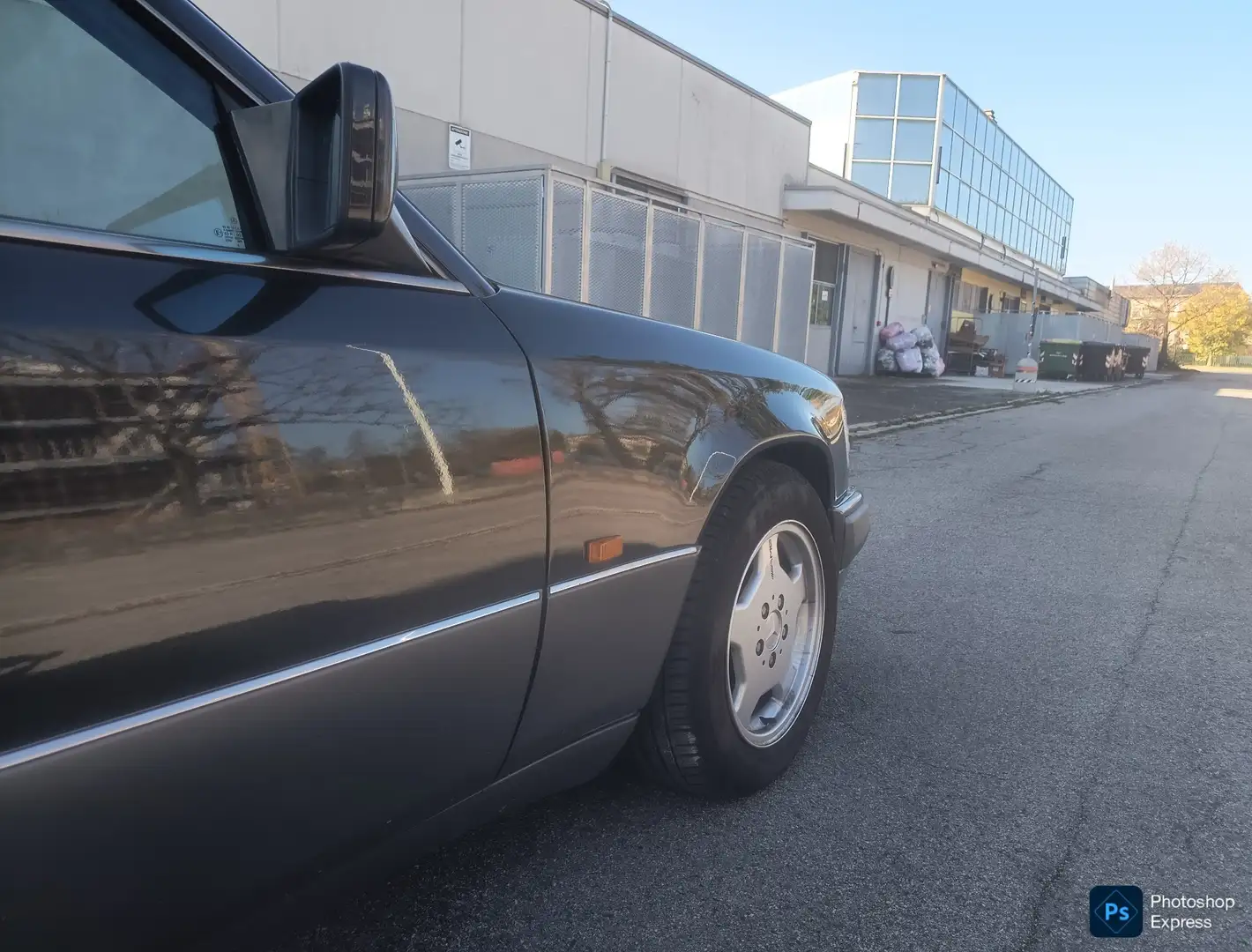 Mercedes-Benz CE 300 - 2