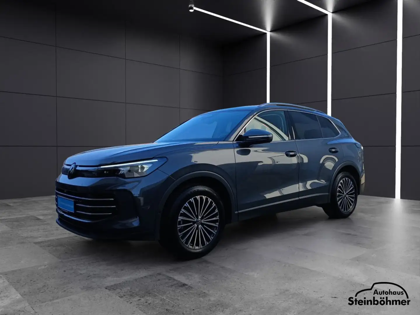 Volkswagen Tiguan Elegance 1.5eTSI DSG Navi LED AHK Kamera Grau - 2