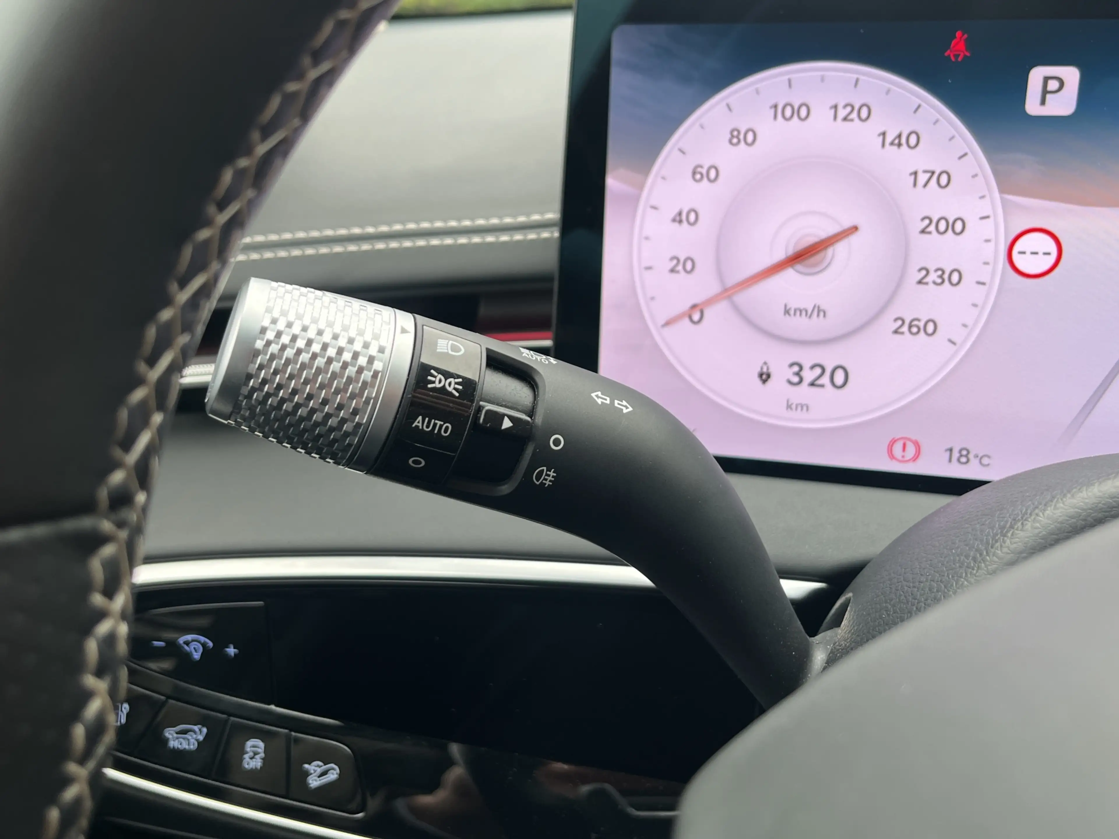 Genesis GV70 Performance Dual Motor Premium 84 kWh 490pk | Best — photo 19