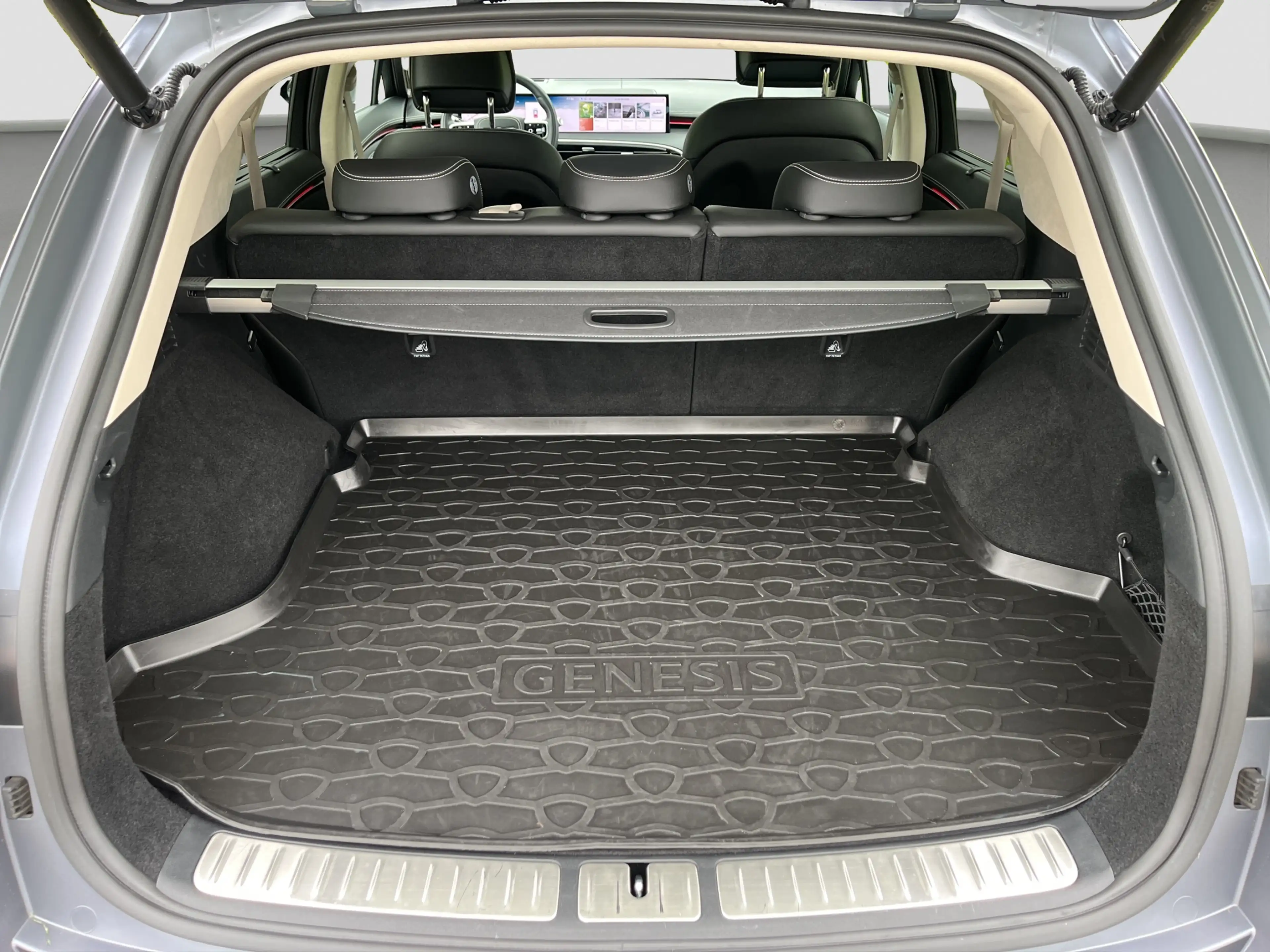 Genesis GV70 Performance Dual Motor Premium 84 kWh 490pk | Best — photo 11