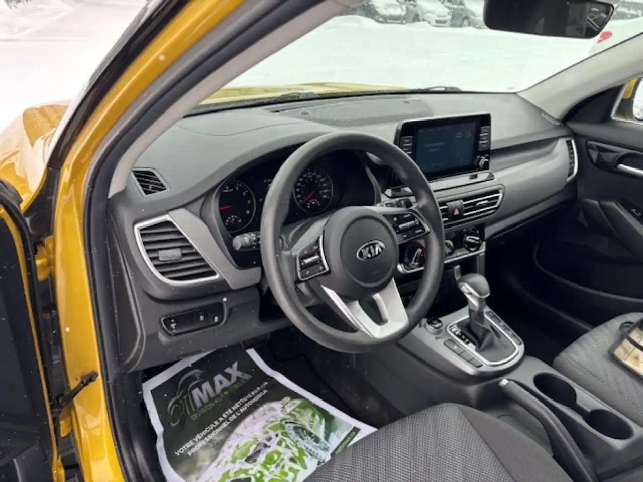 Kia Seltos снимка Kia Seltos