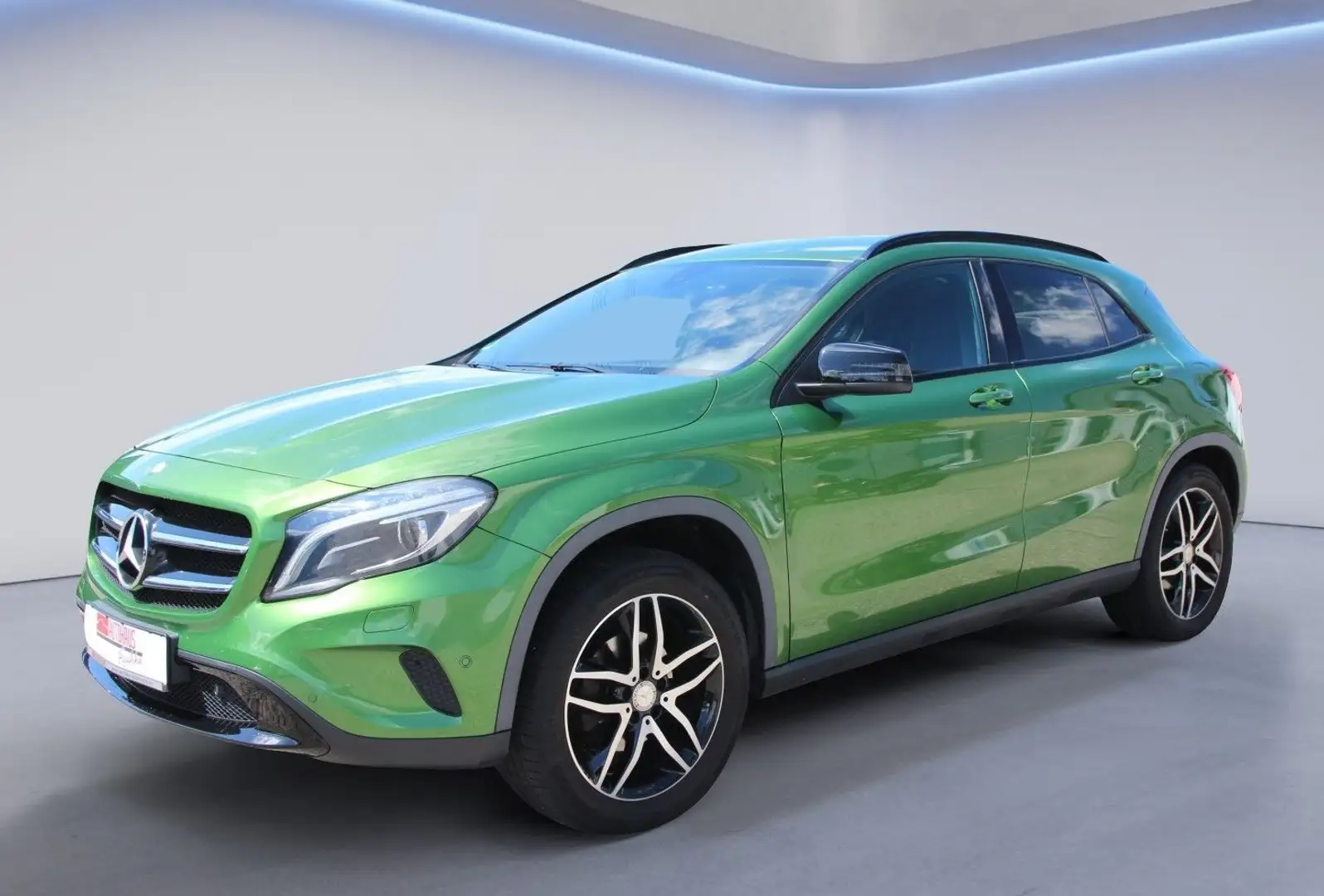 Mercedes-Benz GLA 200 Urban/Night/Bi-Xenon/ Totw./69tkm Green - 1