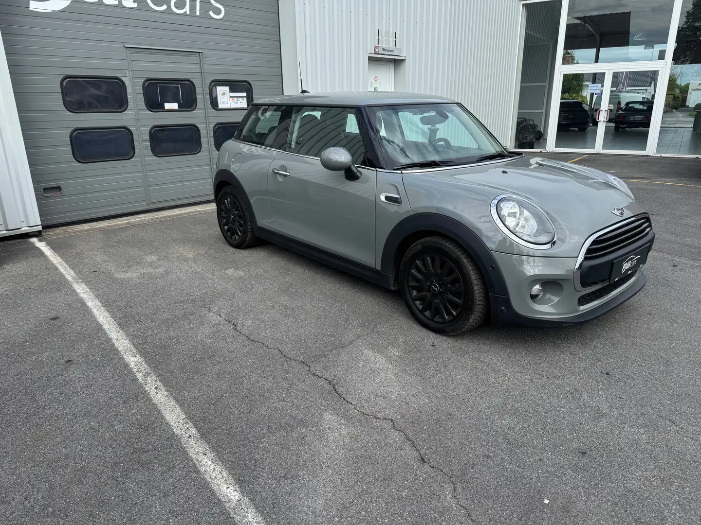 MINI One Mini One Aut. Metropolitan Grau - 2