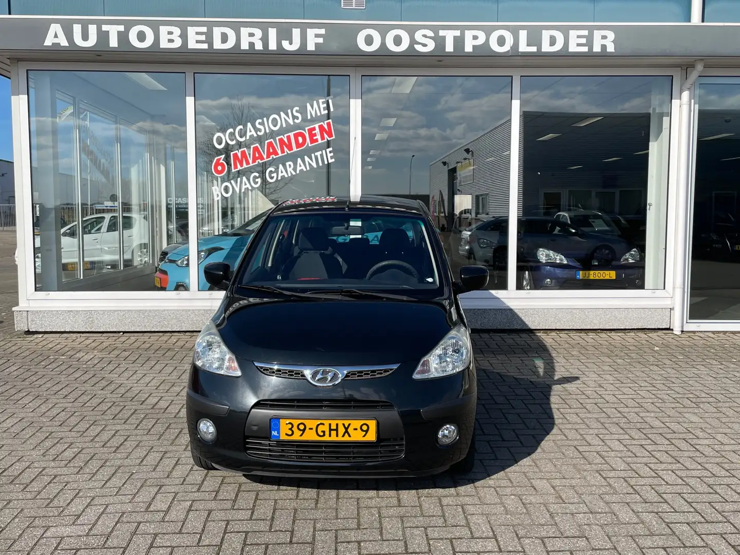 Hyundai i10 1.1 i-Catcher 5-drs Zwart - 2