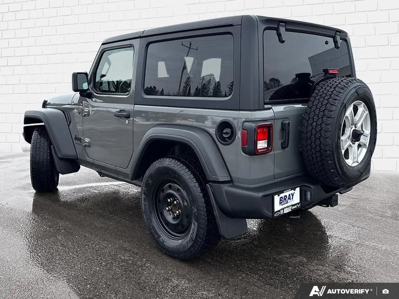 Jeep Wrangler снимка Jeep Wrangler