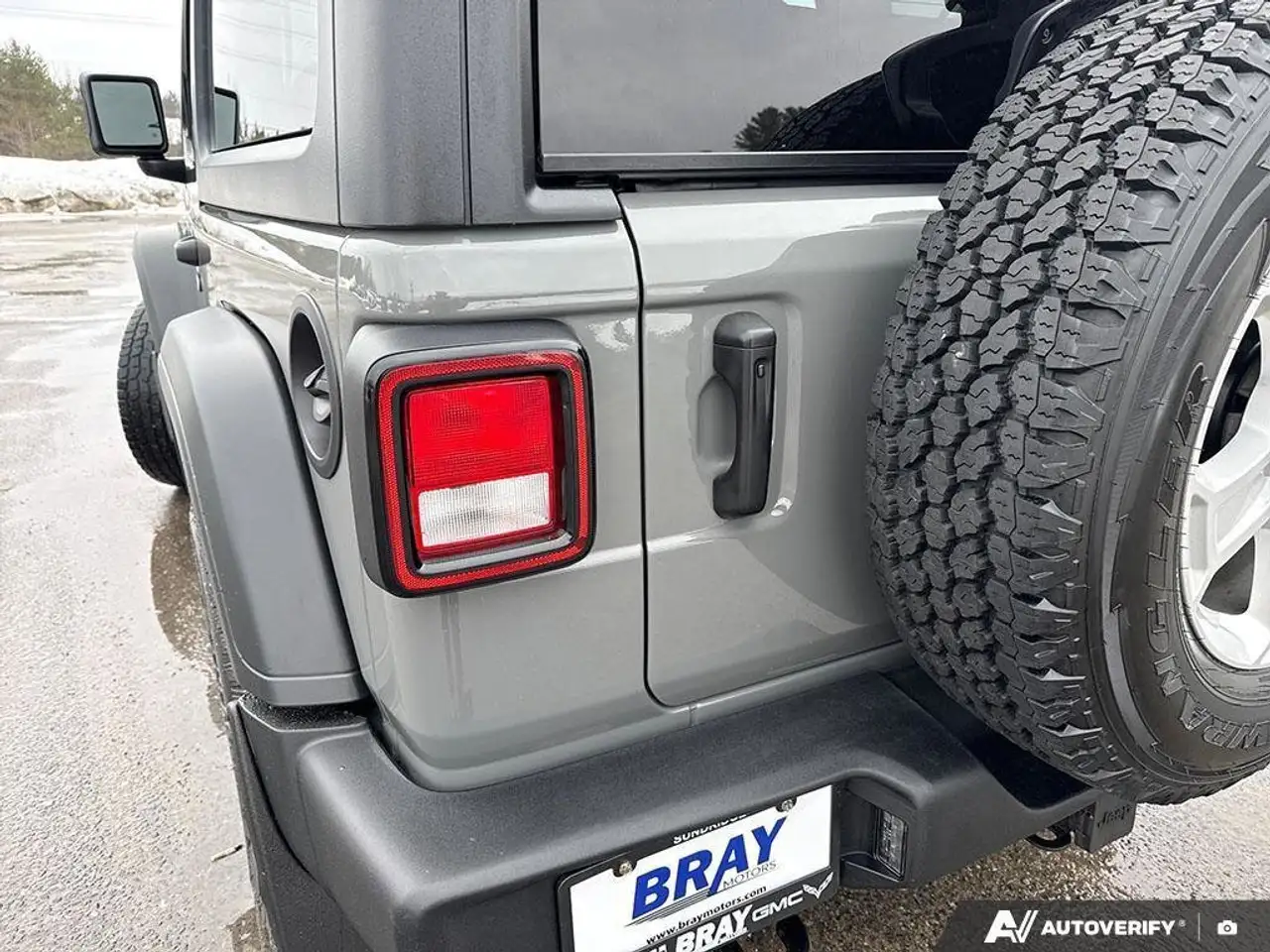 Jeep Wrangler снимка Jeep Wrangler