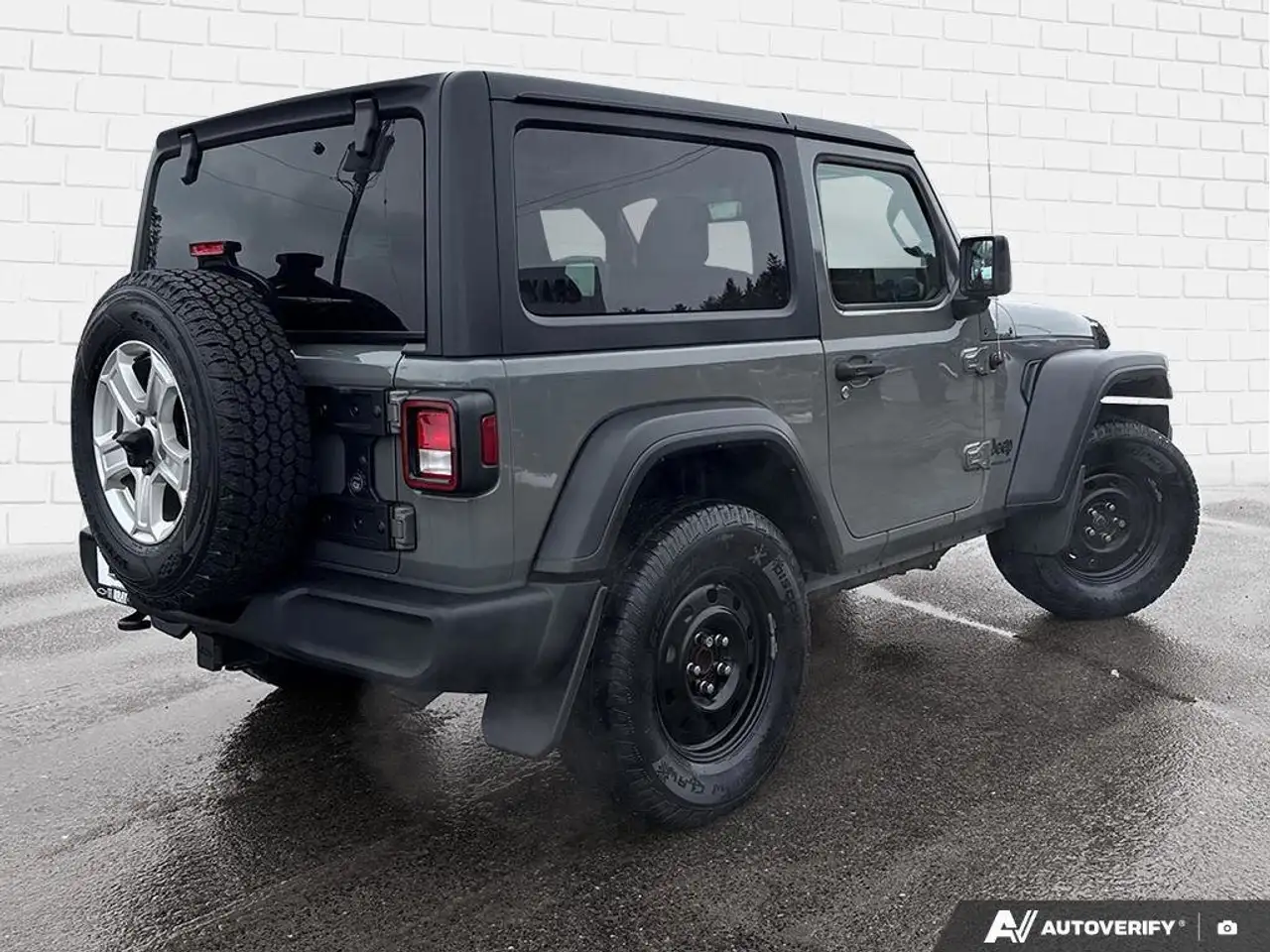 Jeep Wrangler снимка Jeep Wrangler