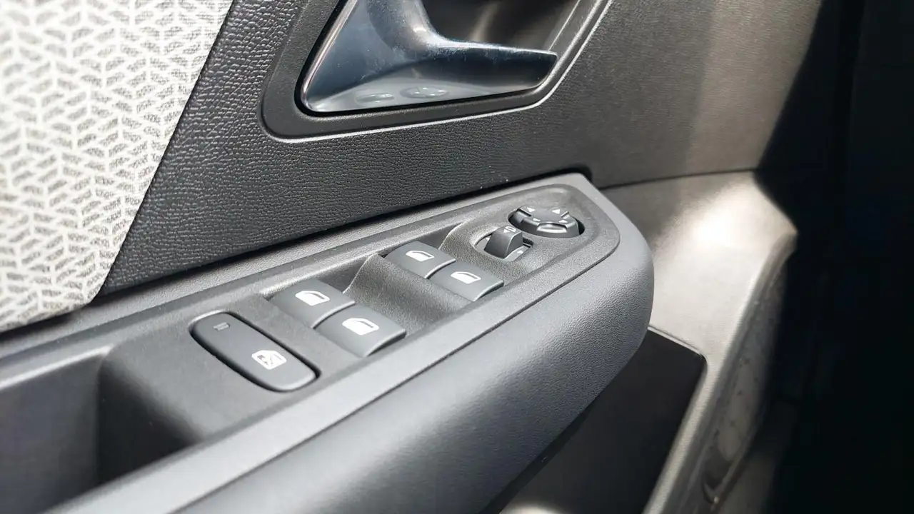Citroen C4 Berline — photo 22