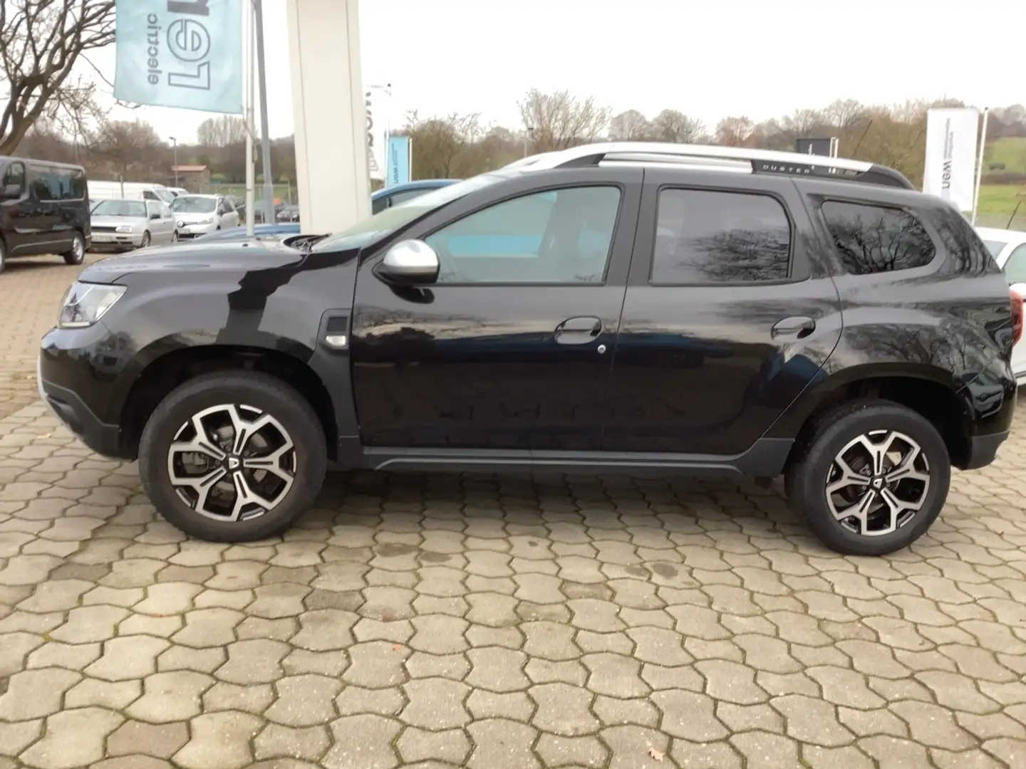 Dacia Duster Comfort SCe 115 4 Black - 2