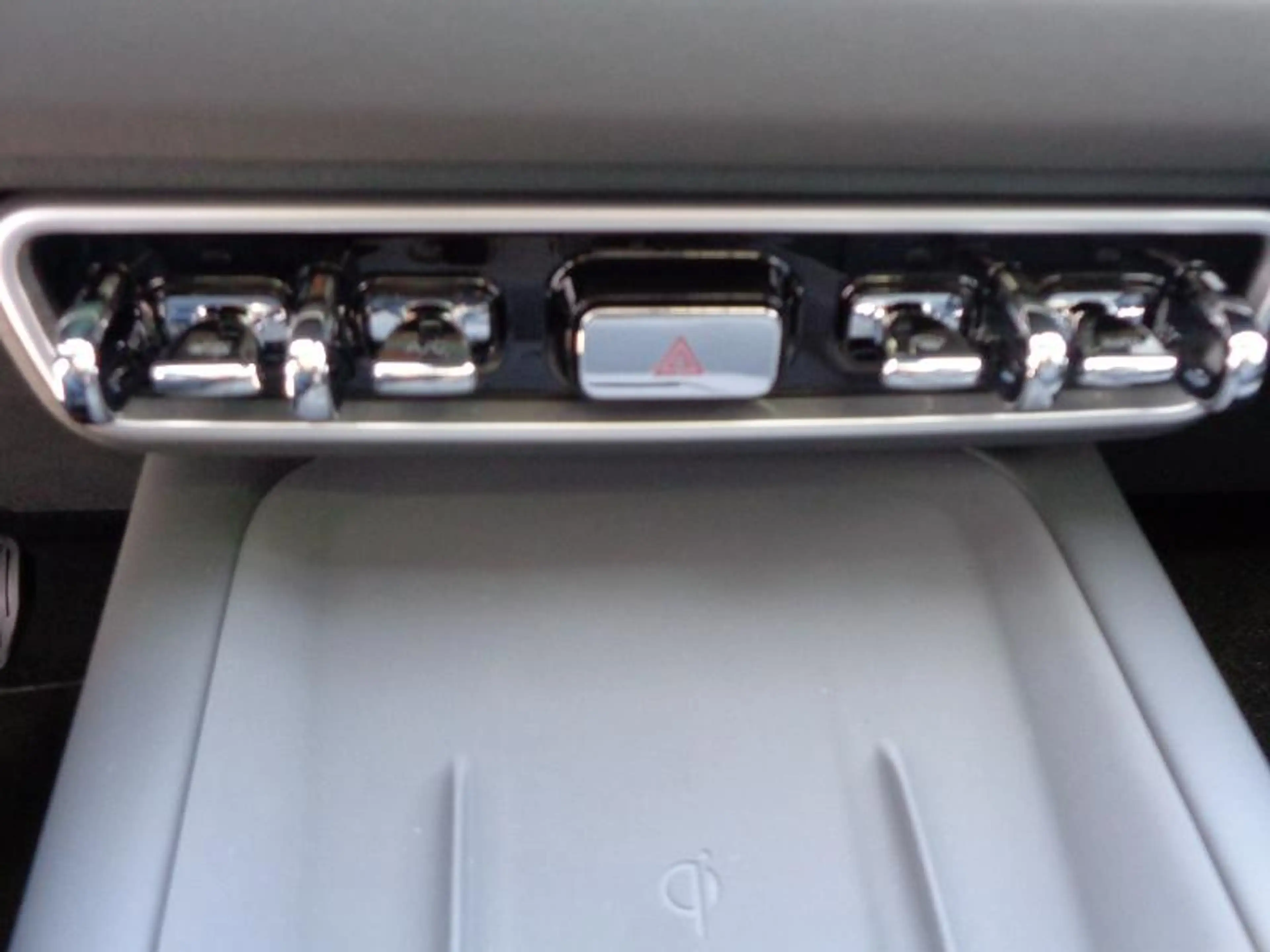 GWM ORA 5 SUV Hybrid Luxury inkl. Panoramadach — photo 12