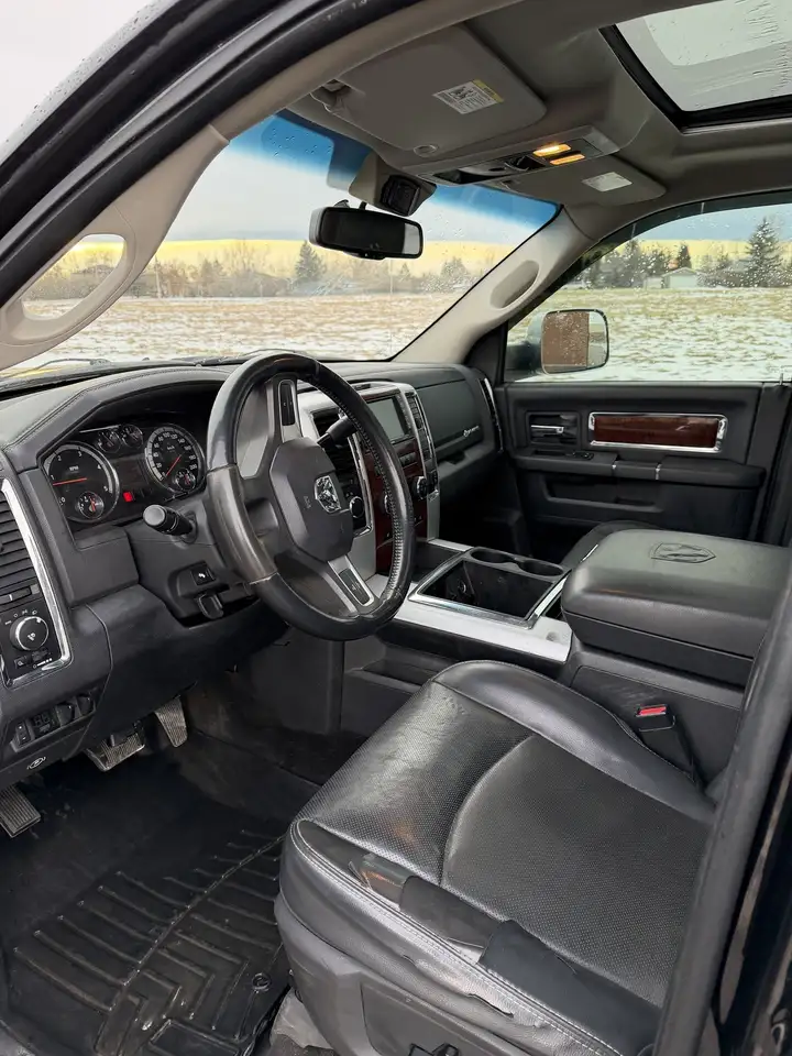 RAM 3500 снимка RAM 3500