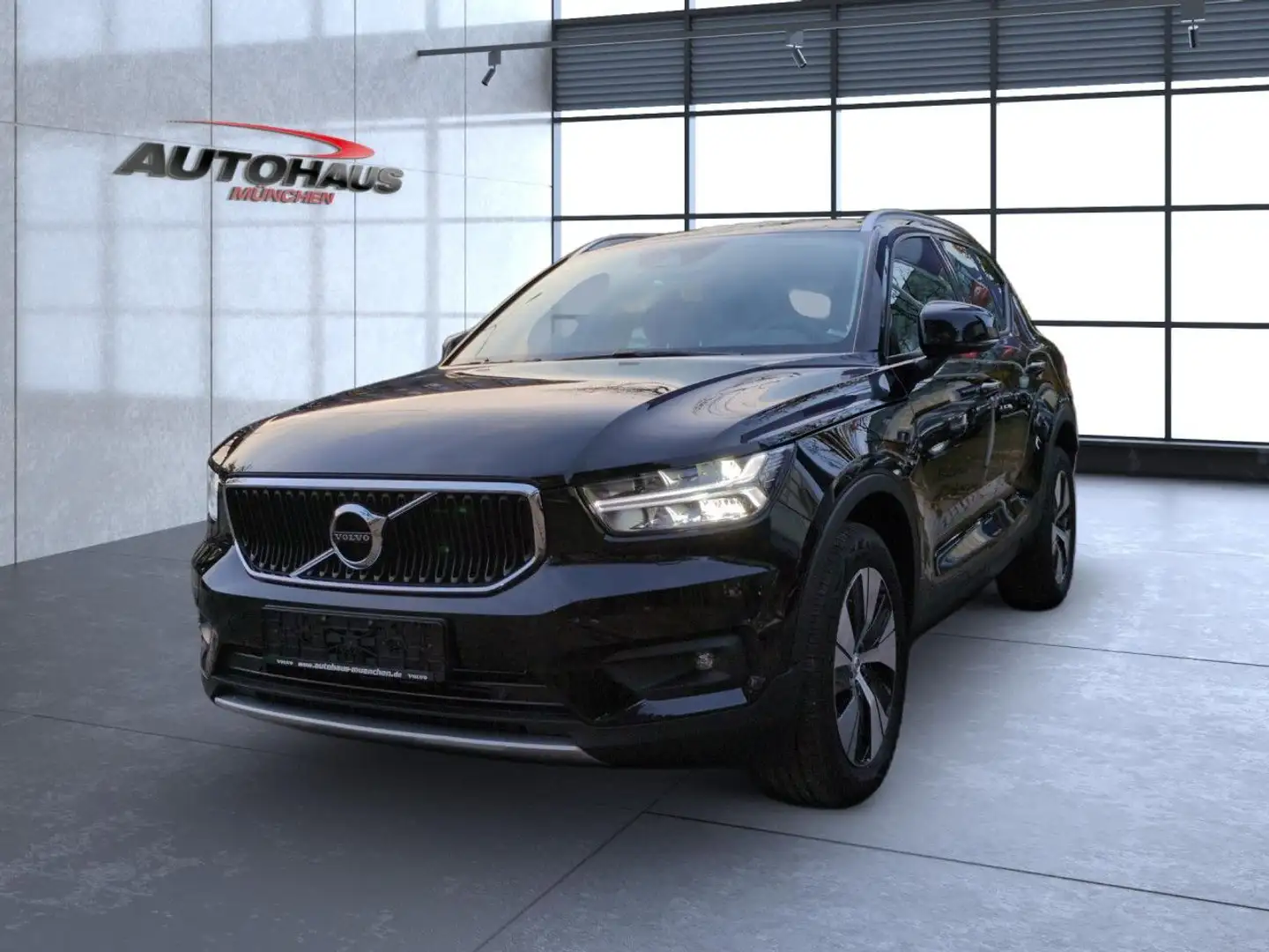 Volvo XC40 XC 40 Momentum Pro 2WD Bluetooth Navi LED Klima Schwarz - 2