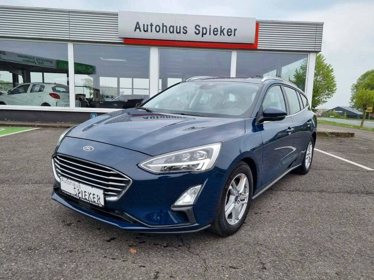 Ford Focus Turnier Cool & Connect Bleu - 1