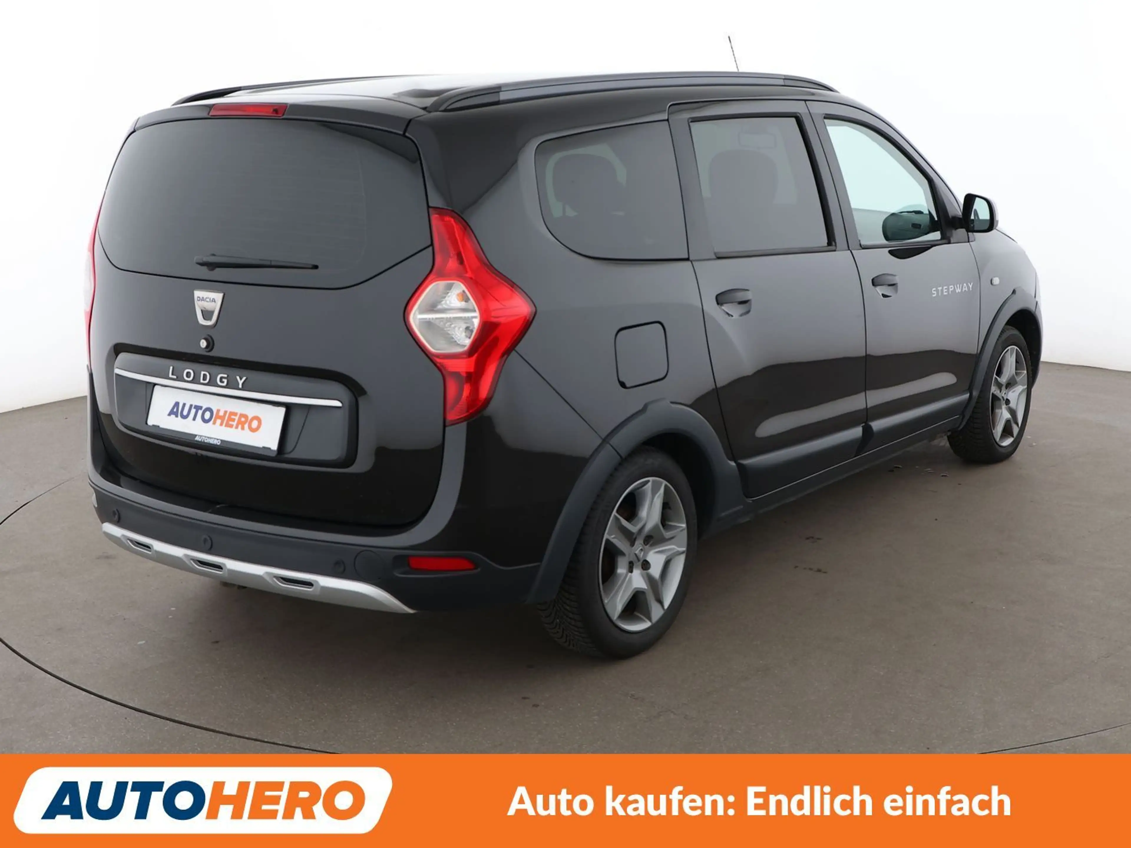 Dacia Lodgy 1.3 TCe Stepway Plus*NAVI*PDC*SHZ*KLIMA*AHK* — photo 6