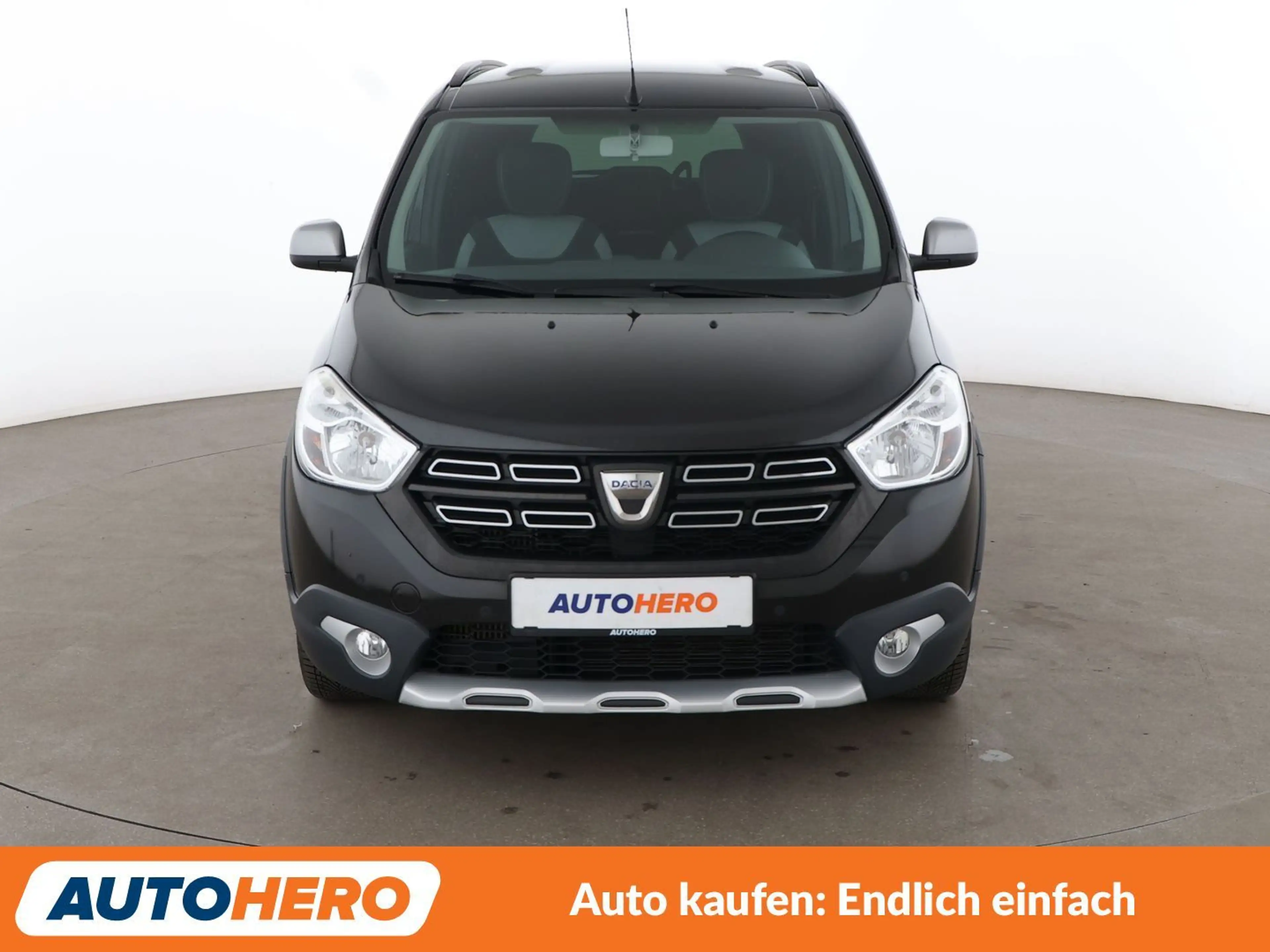 Dacia Lodgy 1.3 TCe Stepway Plus*NAVI*PDC*SHZ*KLIMA*AHK* — photo 9