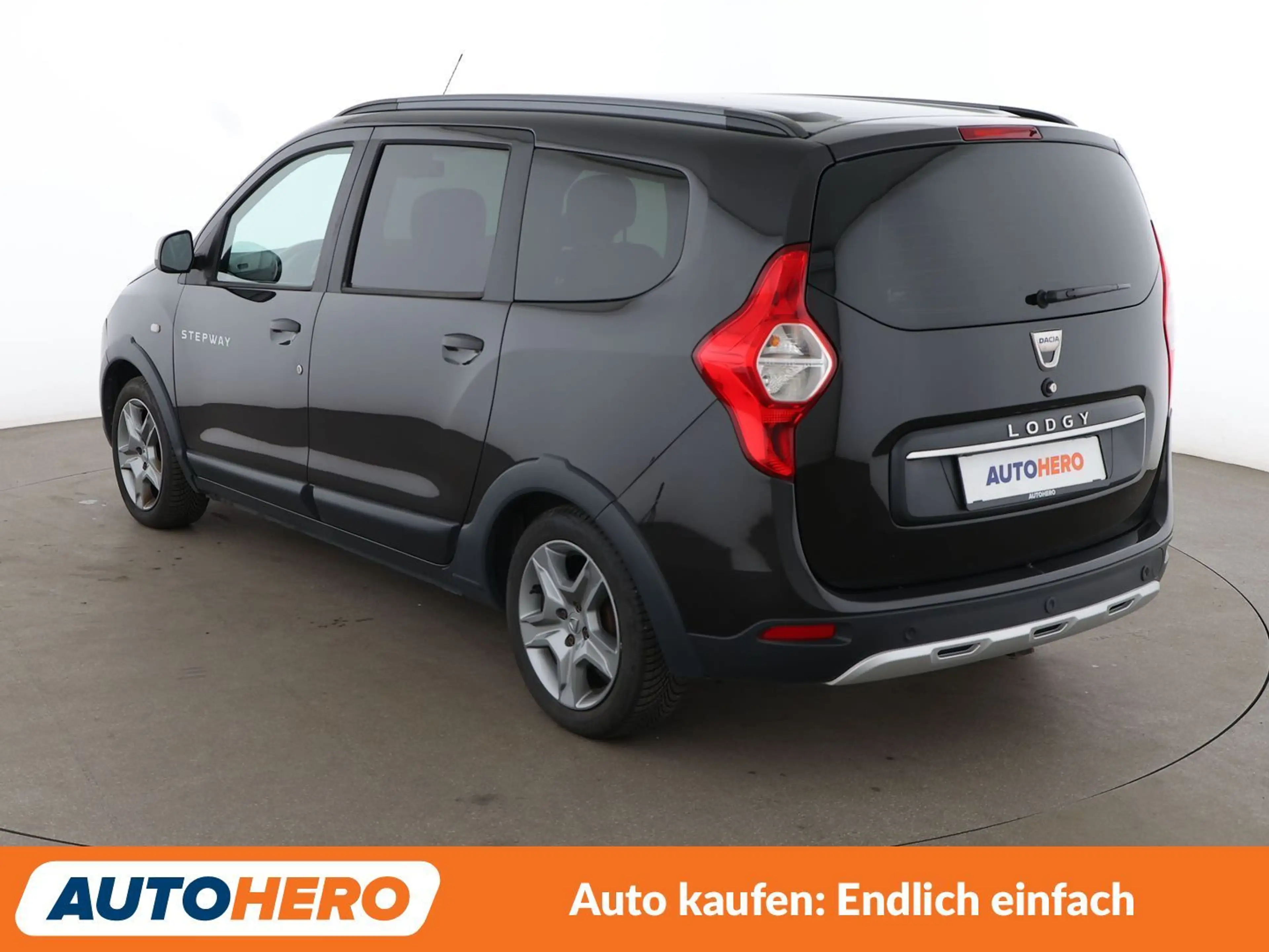Dacia Lodgy 1.3 TCe Stepway Plus*NAVI*PDC*SHZ*KLIMA*AHK* — photo 4