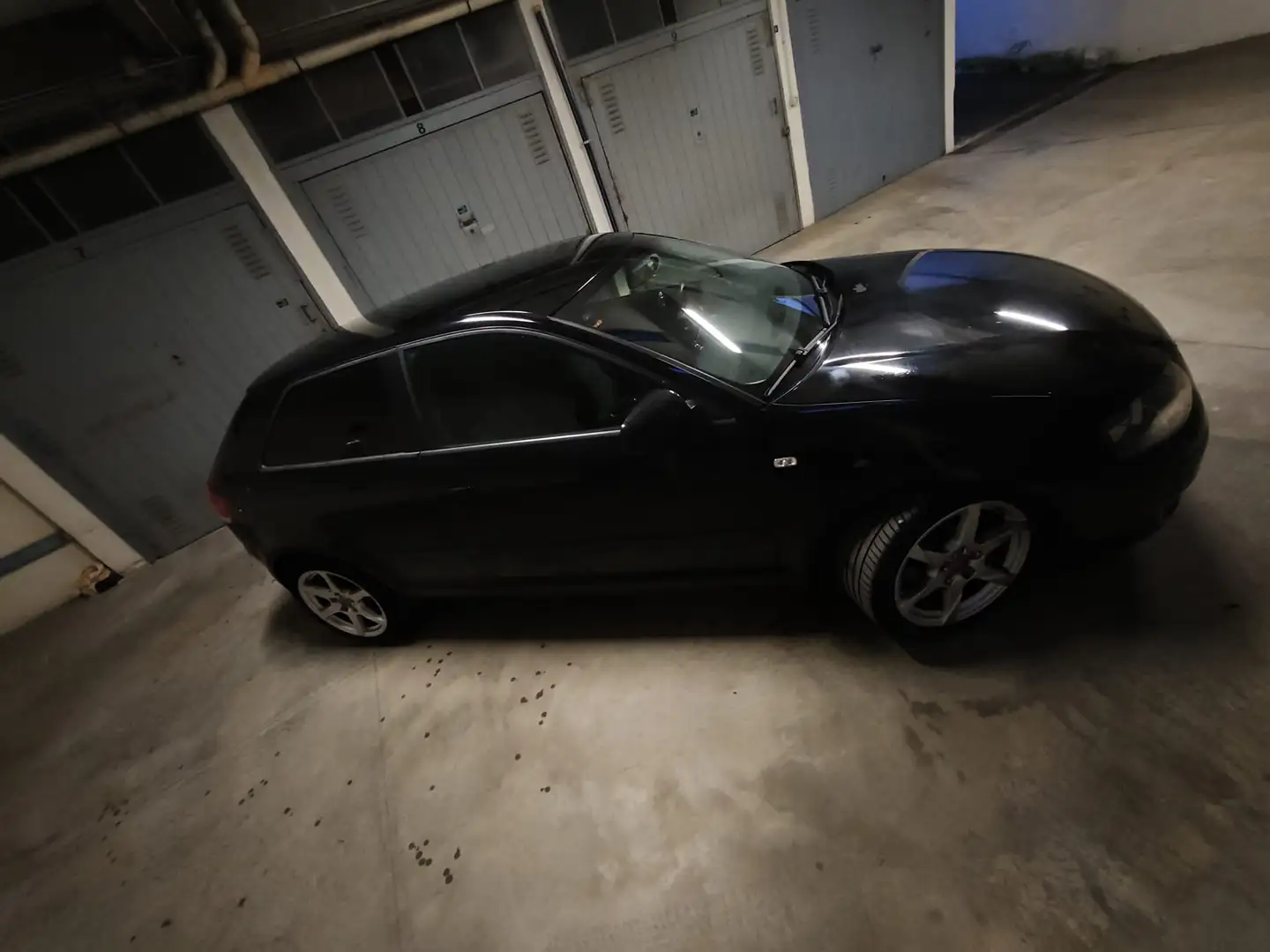 Audi A3 A3 II 2003 3p 1.6 Ambition + impianto a GPL 2019 Nero - 1