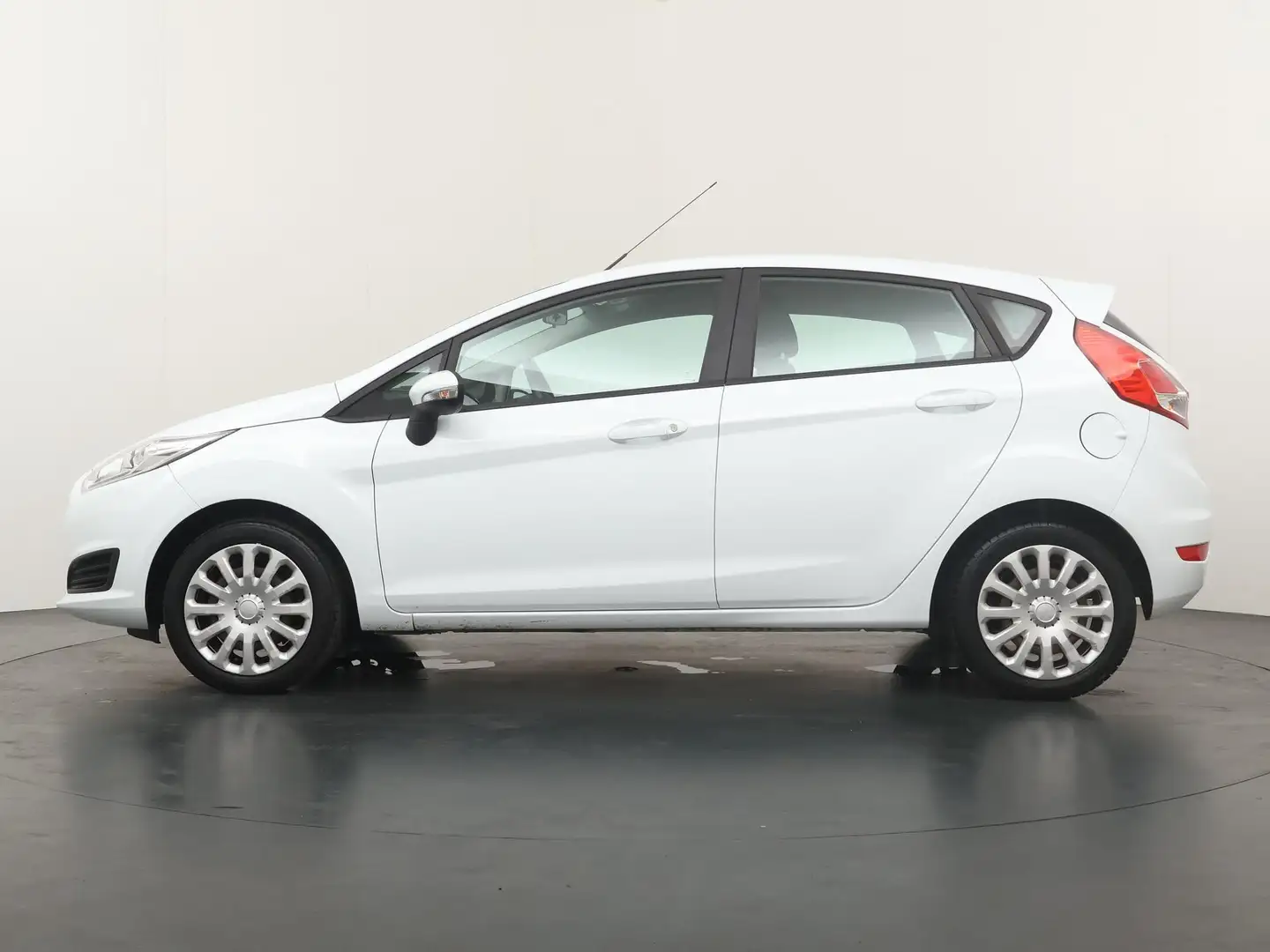 Ford Fiesta 1.0 Style Navigatie - Start/stop Systeem - Aircond Blanc - 2