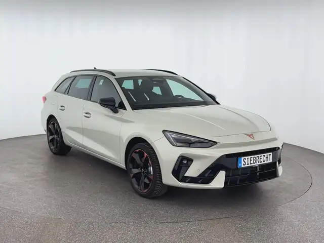 Cupra Leon view 3