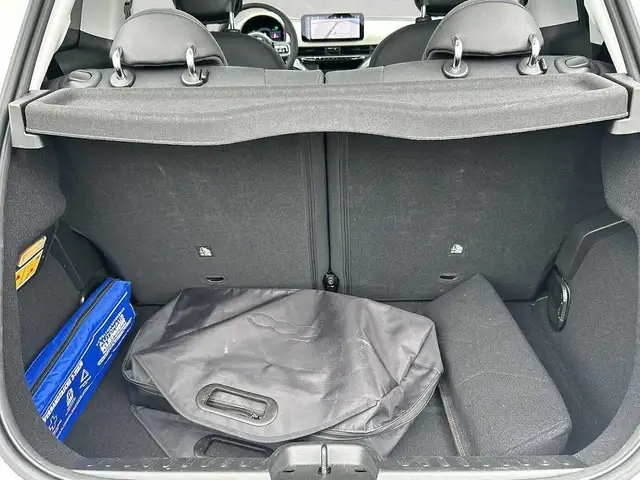 Fiat 500E view 10