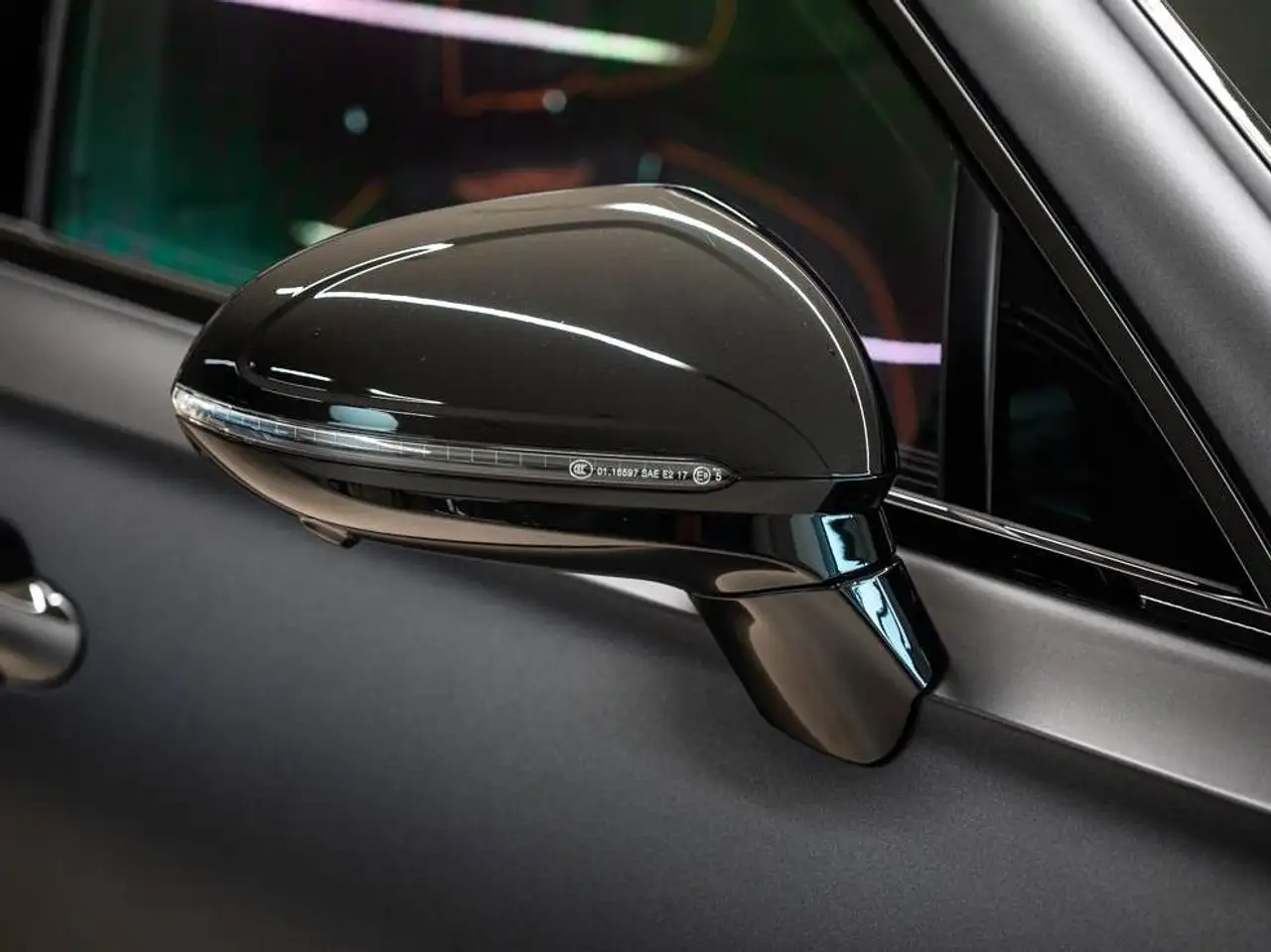 Bentley Flying Spur 2026 — фото 10