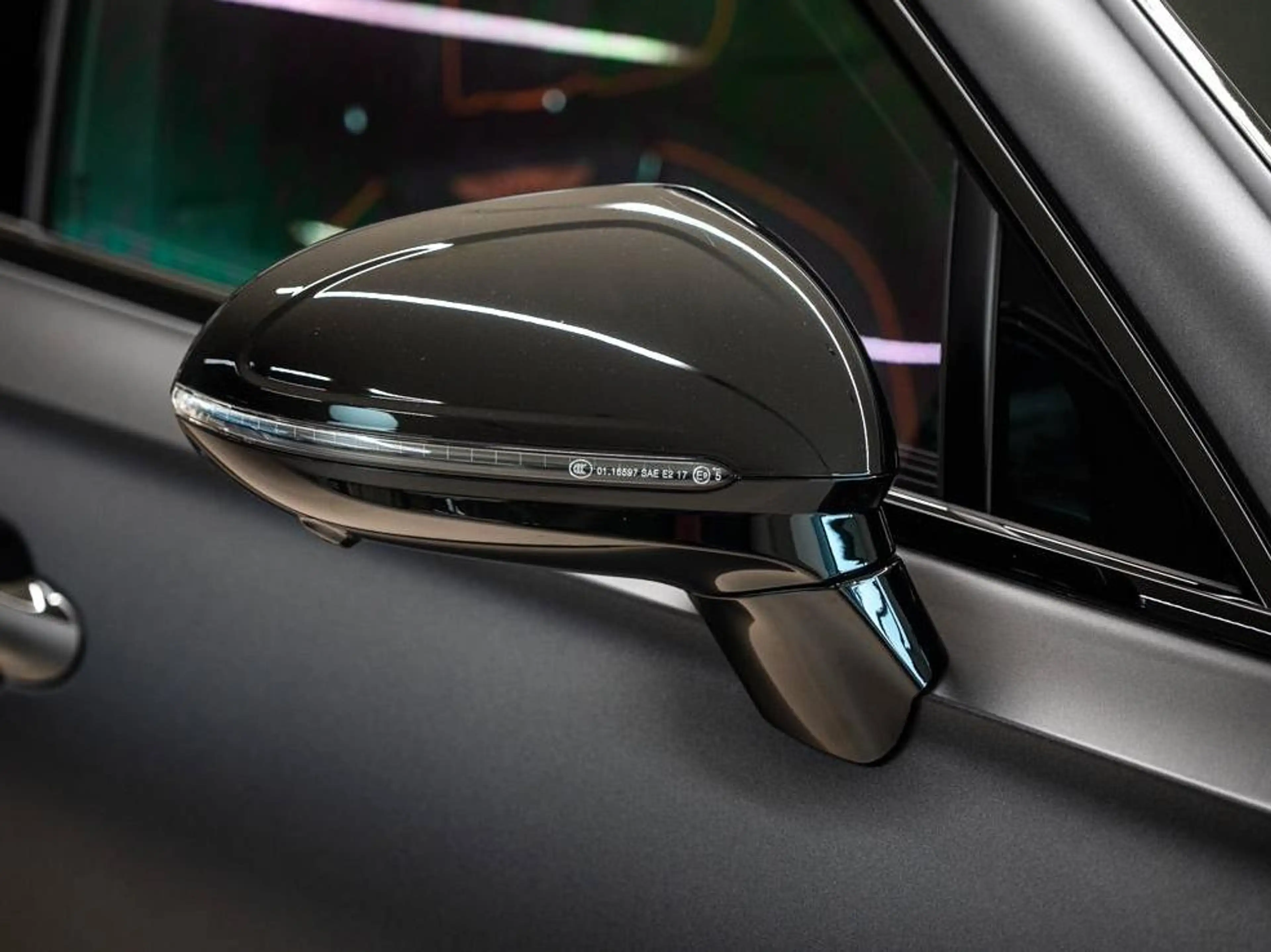 Bentley Flying Spur Flying Spur 4.0 BiTurbo V8 PHEV (500 kW) — photo 10
