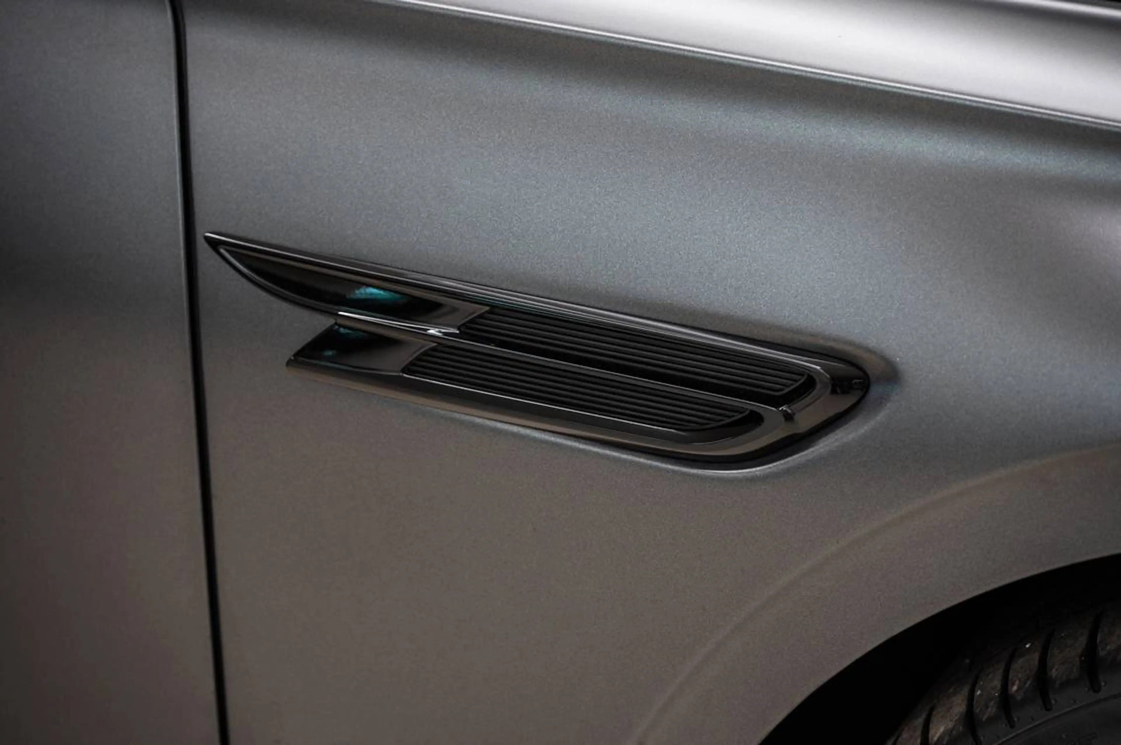 Bentley Flying Spur Flying Spur 4.0 BiTurbo V8 PHEV (500 kW) — photo 11