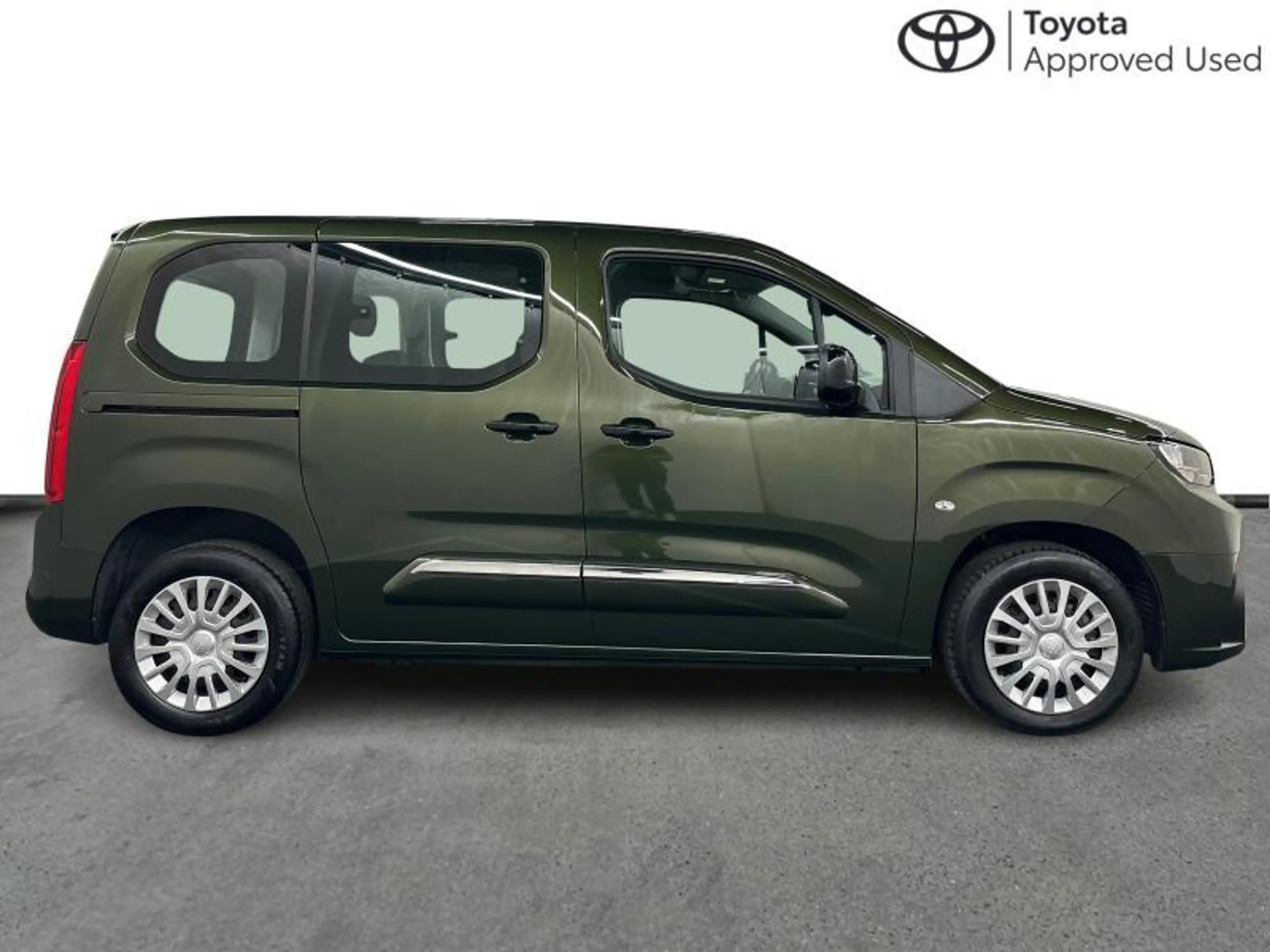 Toyota Proace City Verso Shuttle | 5 seats — photo 16
