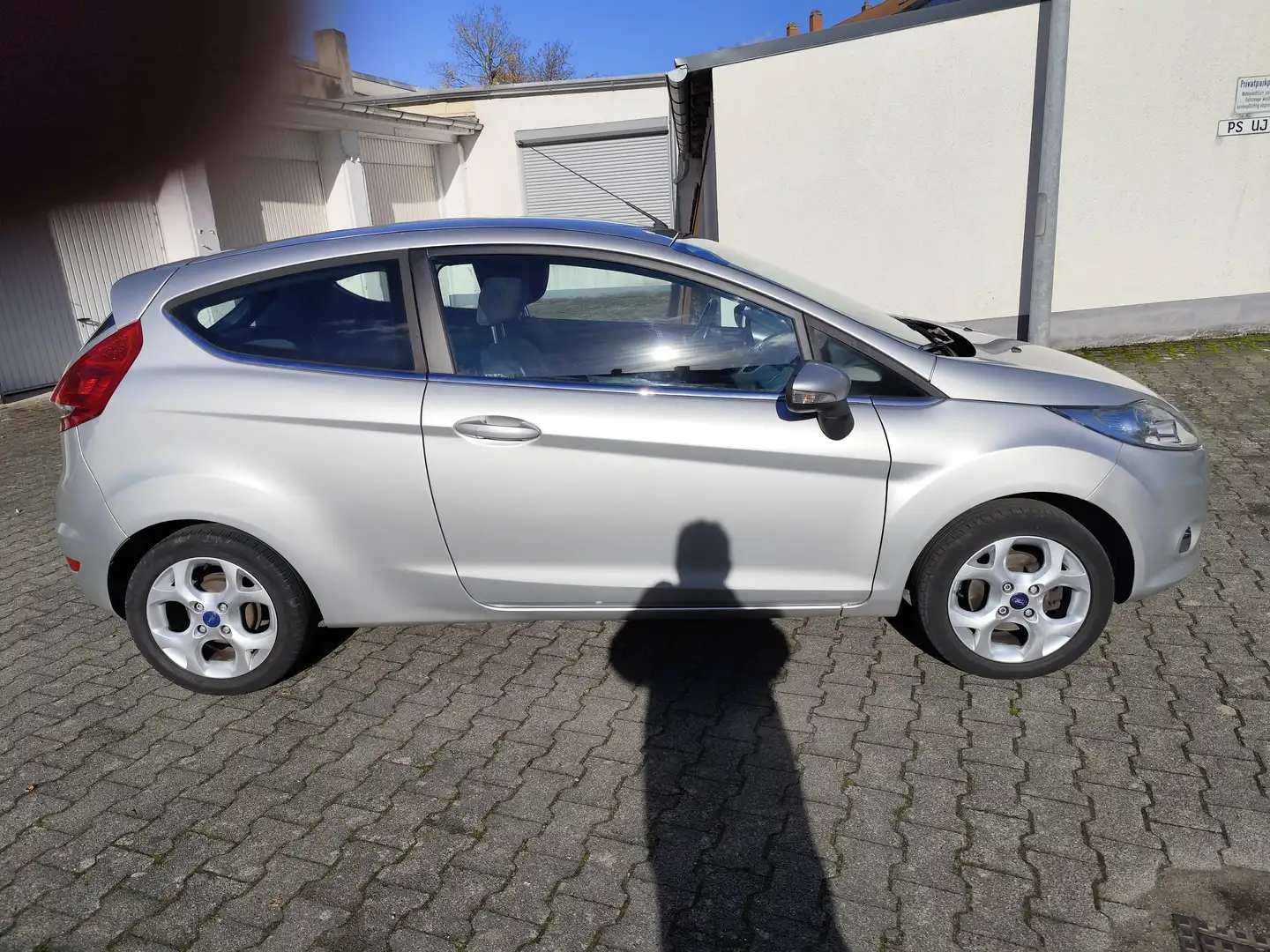 Ford Fiesta Titanium Klima Bluetooth Sitzheizung 8fach bereift Zilver - 2