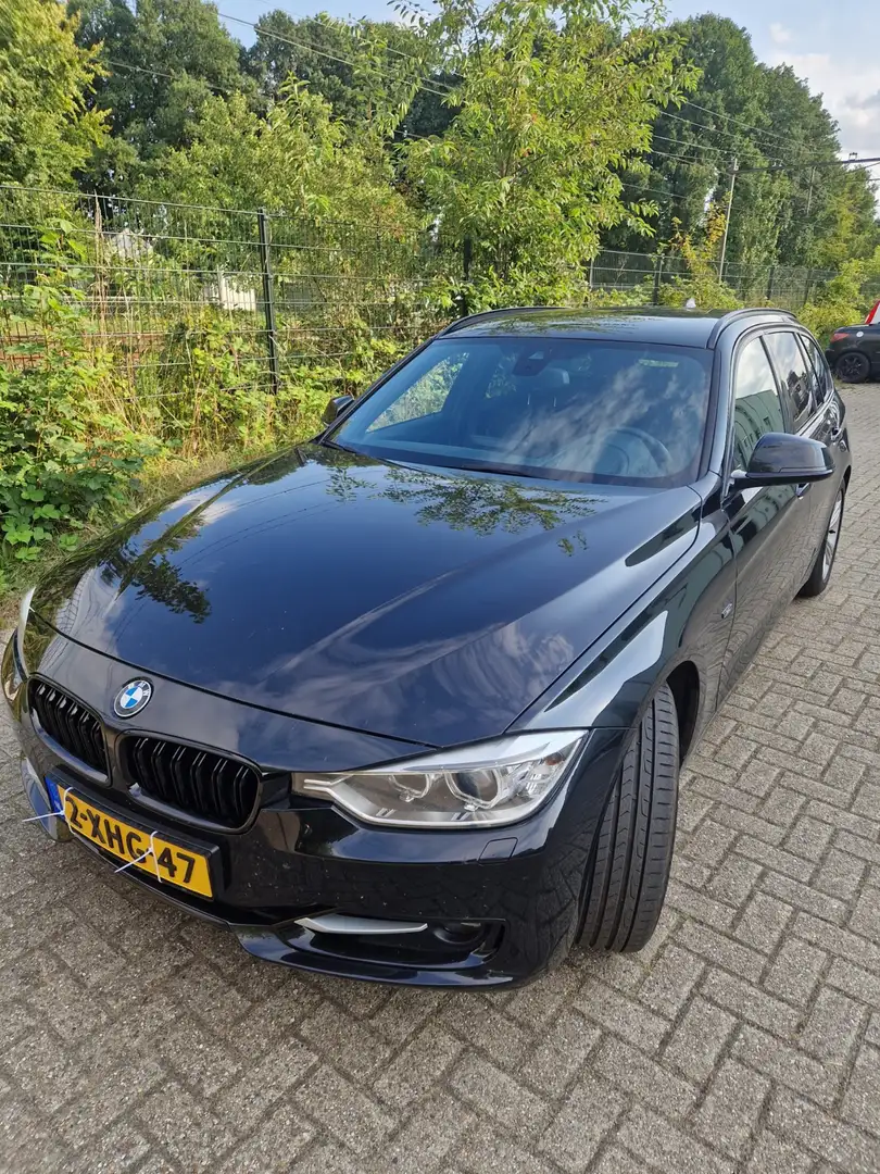 BMW 328 3-serie Touring 328i High Executive Zwart - 1