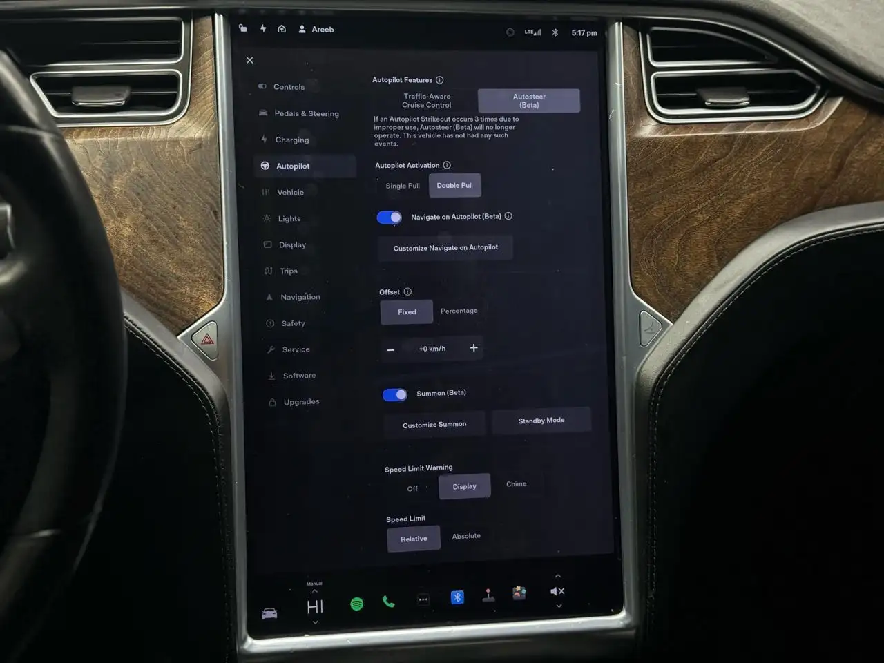 Tesla Model S снимка Tesla Model S