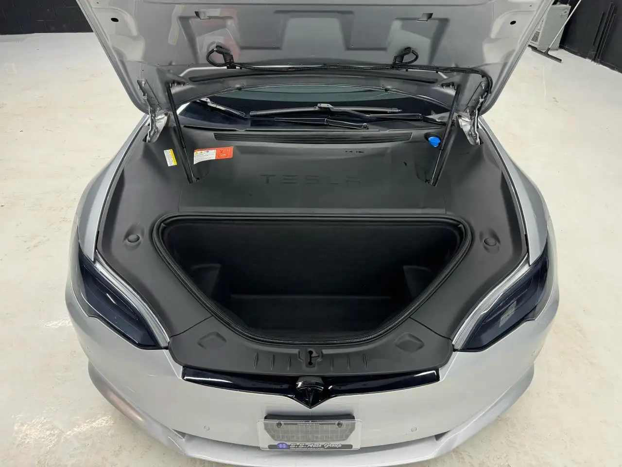 Tesla Model S снимка Tesla Model S