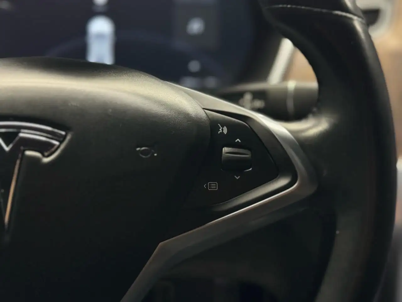 Tesla Model S снимка Tesla Model S