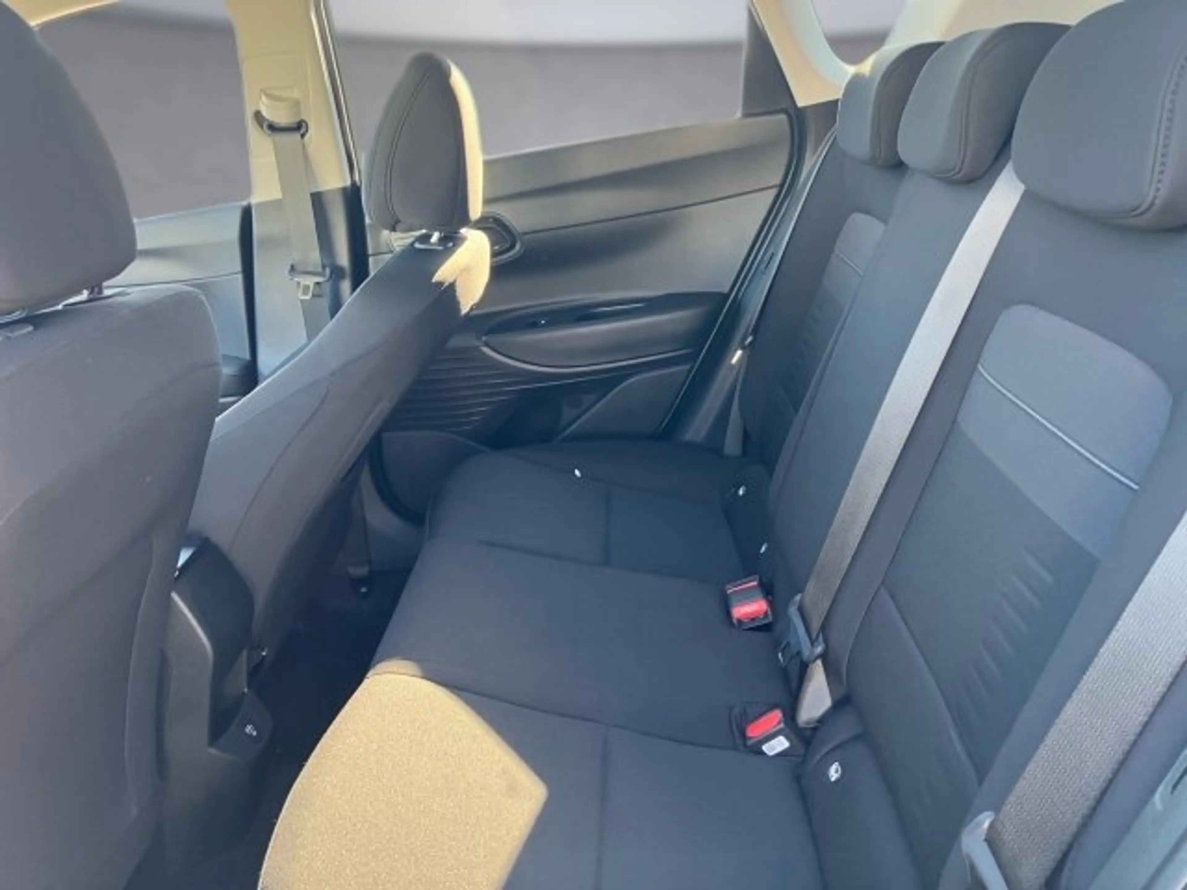 Hyundai BAYON Comfort Line 1.0 T-GDI DCT — photo 12