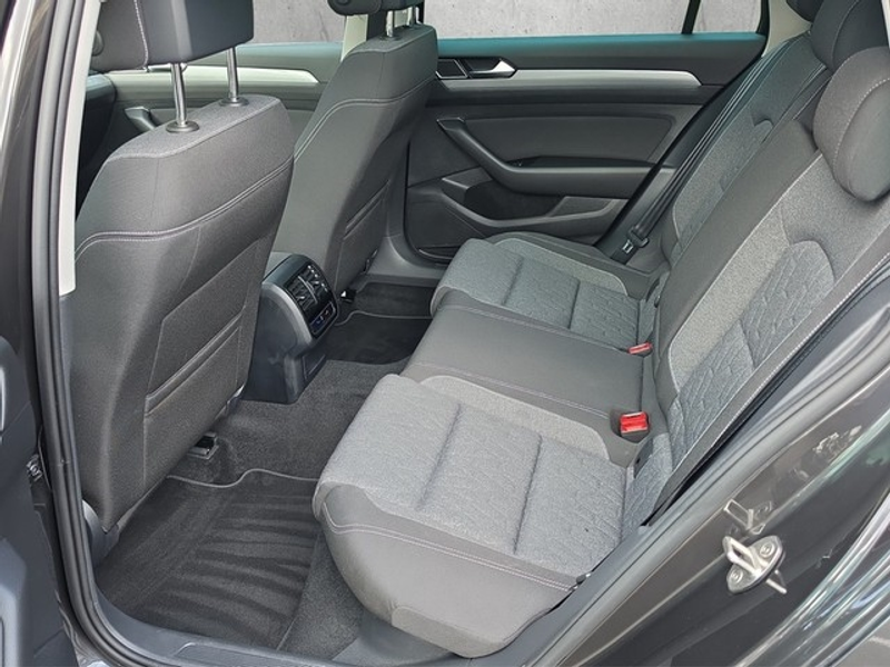 Volkswagen Passat Variant Business 2.0TDI 150PS DSG +AHK+Pano+Kamera+AppConn — photo 10