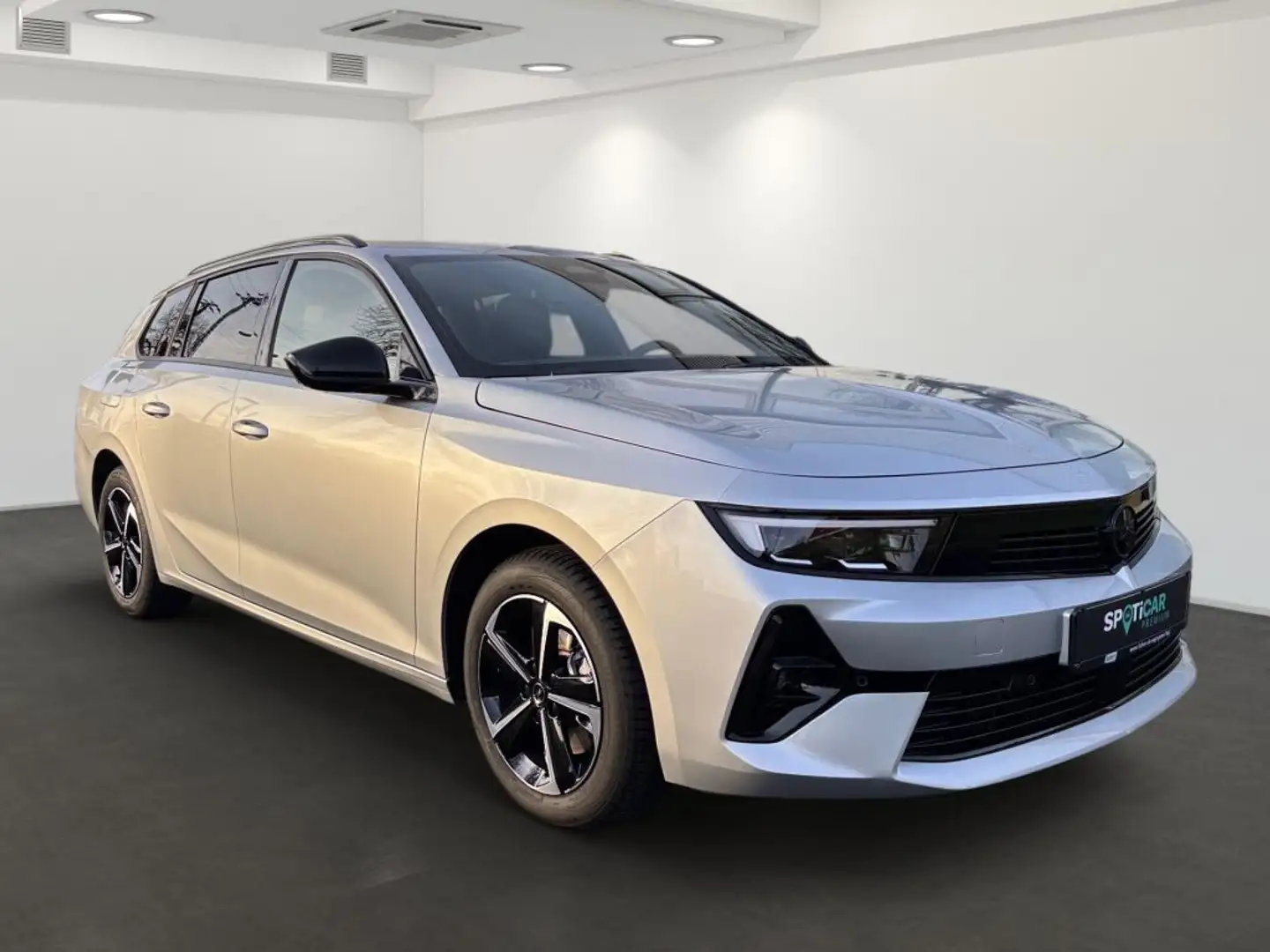 Opel Astra Sports Tourer 1.2 T GS NAVI TechPaket AHZV Allwett Silber - 2