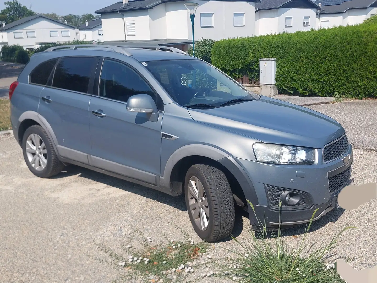 Chevrolet Captiva Captiva LT 2,2 4WD LT Grau - 1
