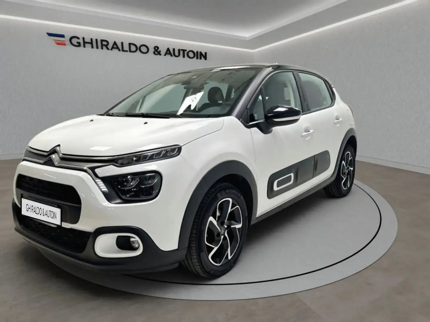 Citroen C3 III 2017 1.2 puretech Shine s&s 83cv neopatentati my20 Blanco - 1