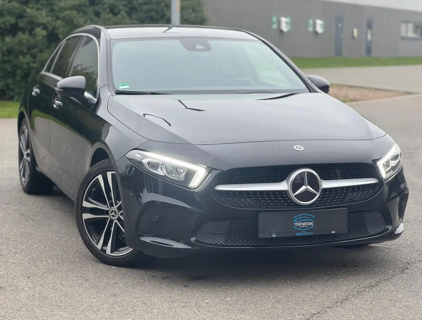 Mercedes-Benz A 180 A 180 7G-DCT Edition 19 Zwart - 1