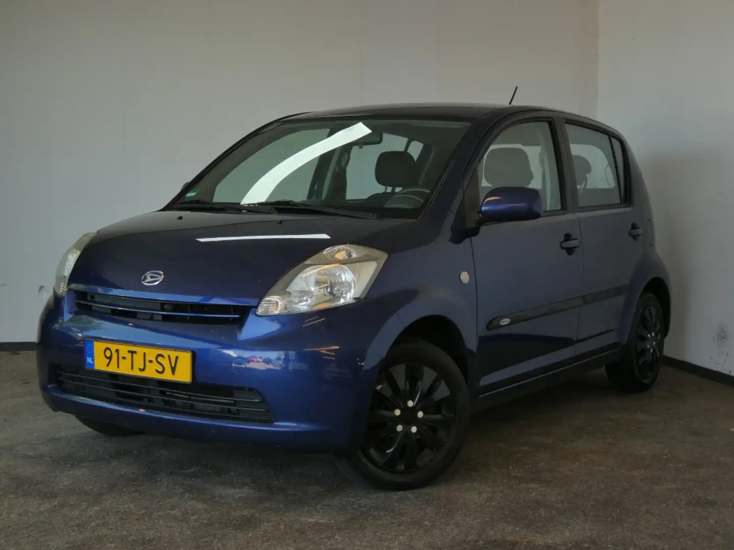 Daihatsu Sirion 2 NWE APK 1.0-12V Trend Blauw - 1