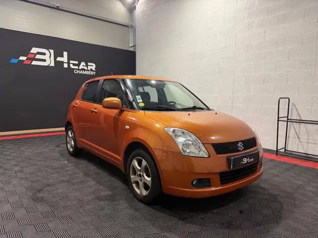 Suzuki Swift 1.3 VVT 90 GLX 4WD