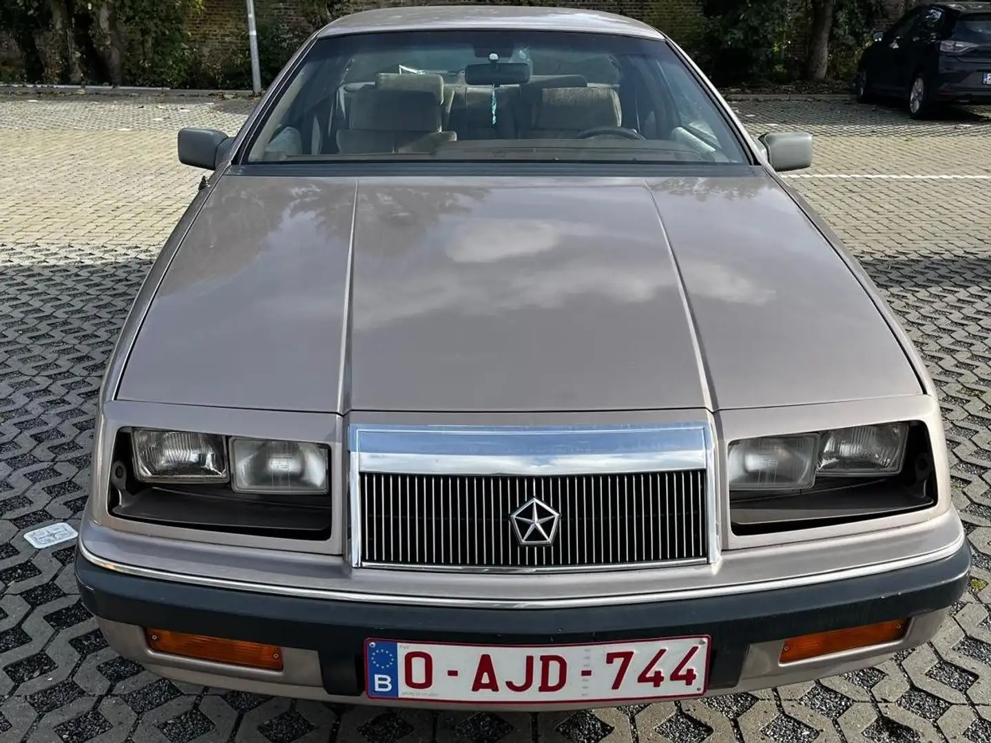 Chrysler Le Baron 2.5 Altın - 1