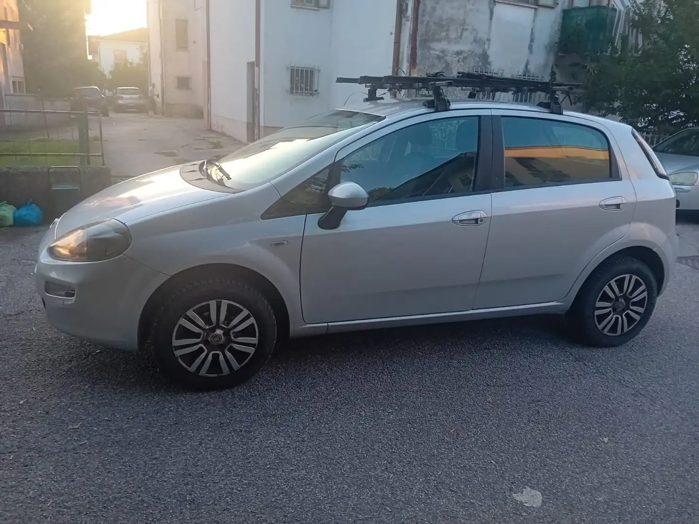 Fiat Punto Evo 5p 1.4 natural power Emotion 70cv - 2