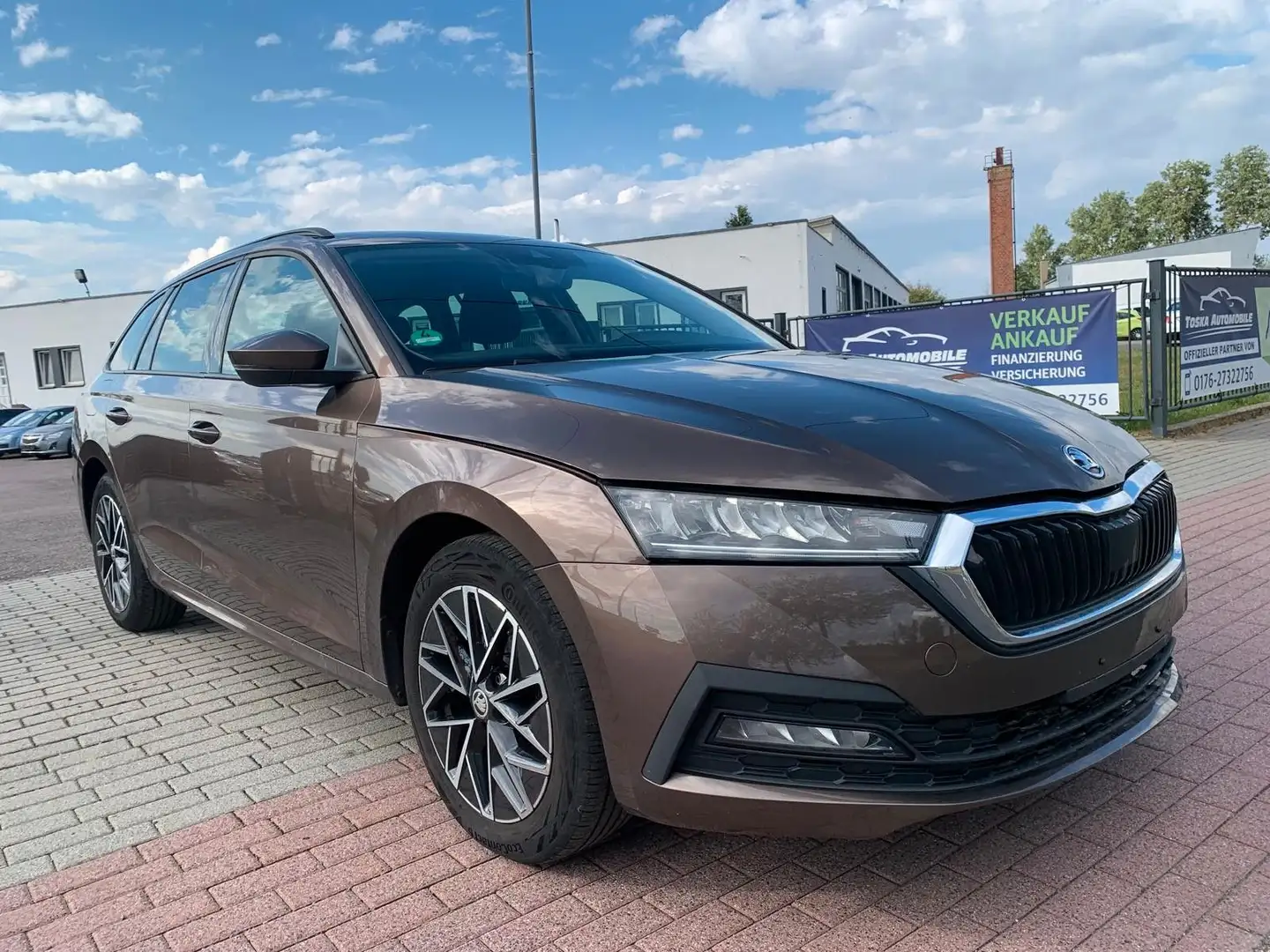Skoda Octavia Combi Ambition 1.5 Braun - 1