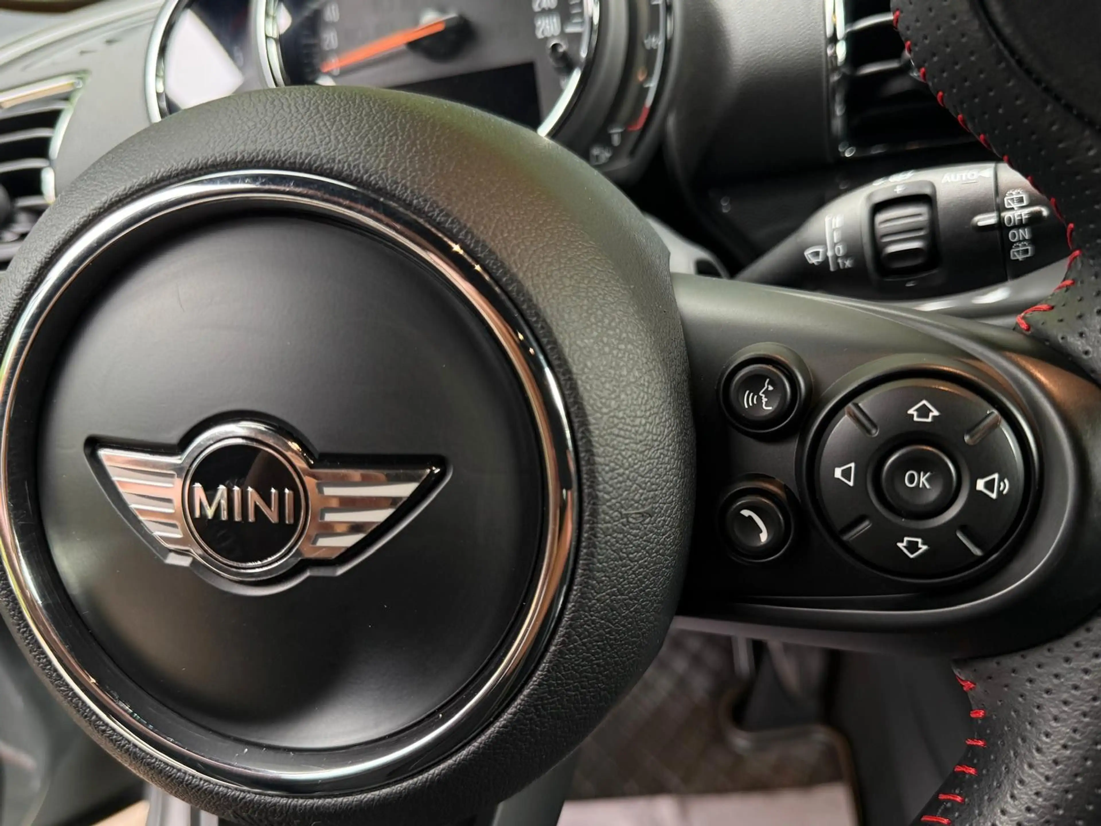 MINI Cooper D Clubman * HEAD-UP * NAVI * — photo 15