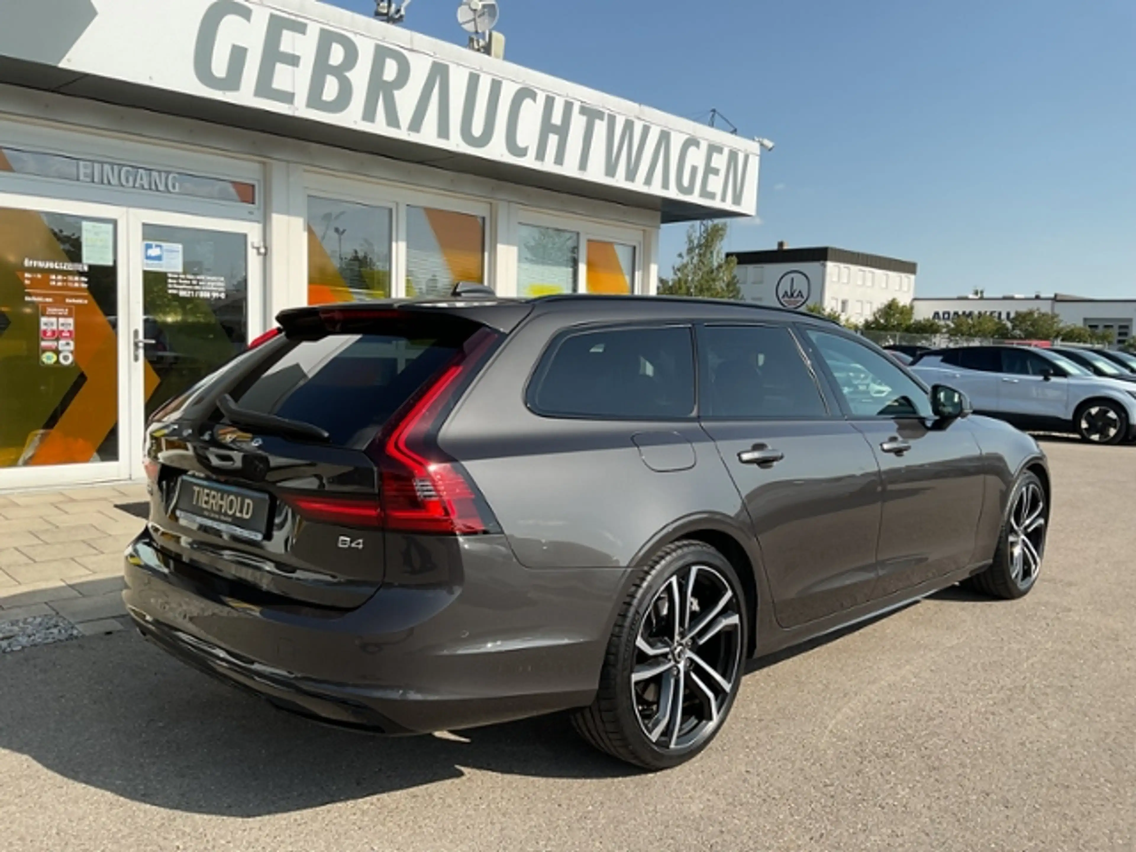 Volvo V90 B4 Plus Dark 2WD ACC 360° BLIS Google — photo 7