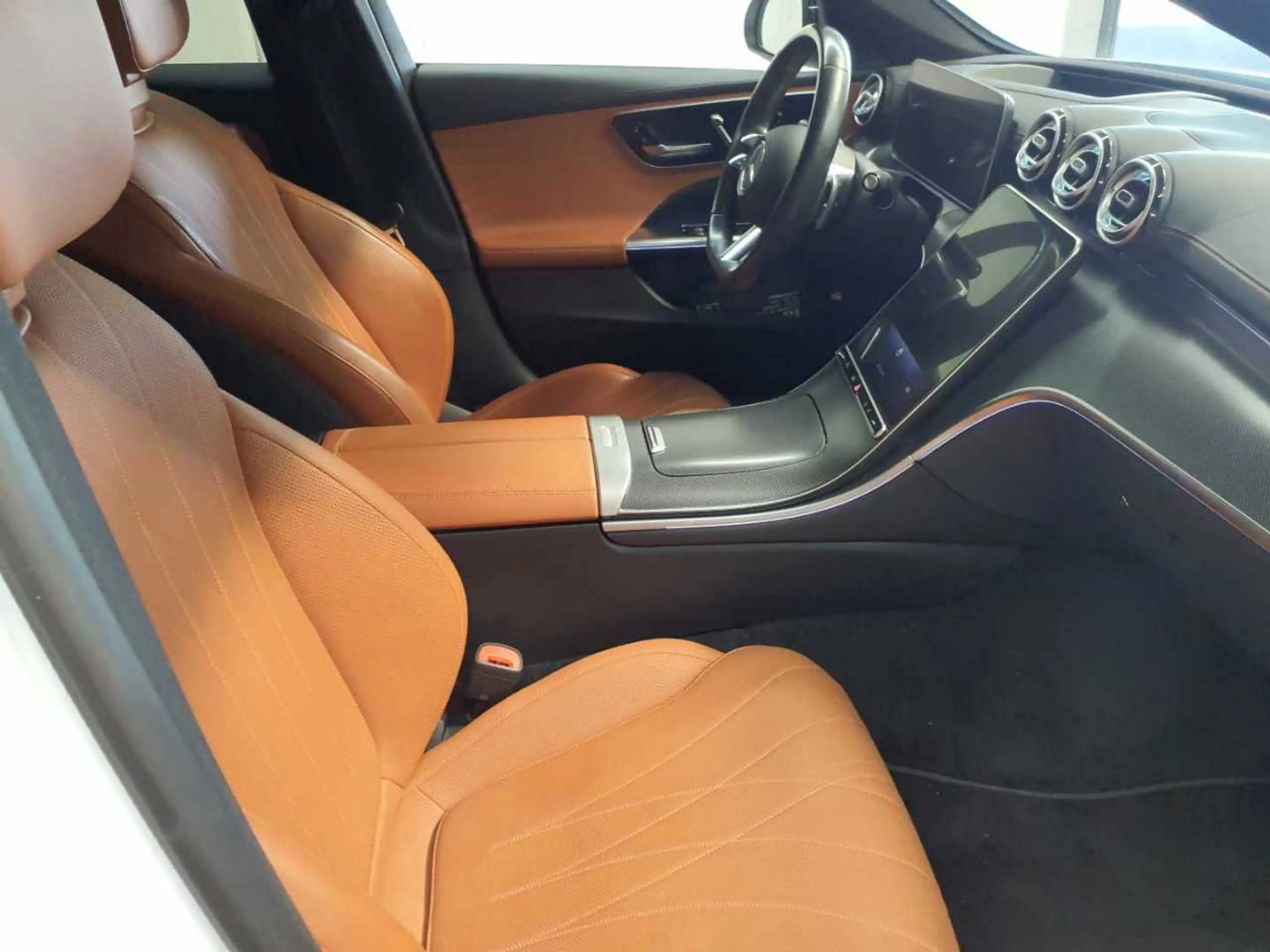 Mercedes-Benz C 300 C 300 d 9G-AMG PANO HuD BusiP AssiP DIS — photo 8