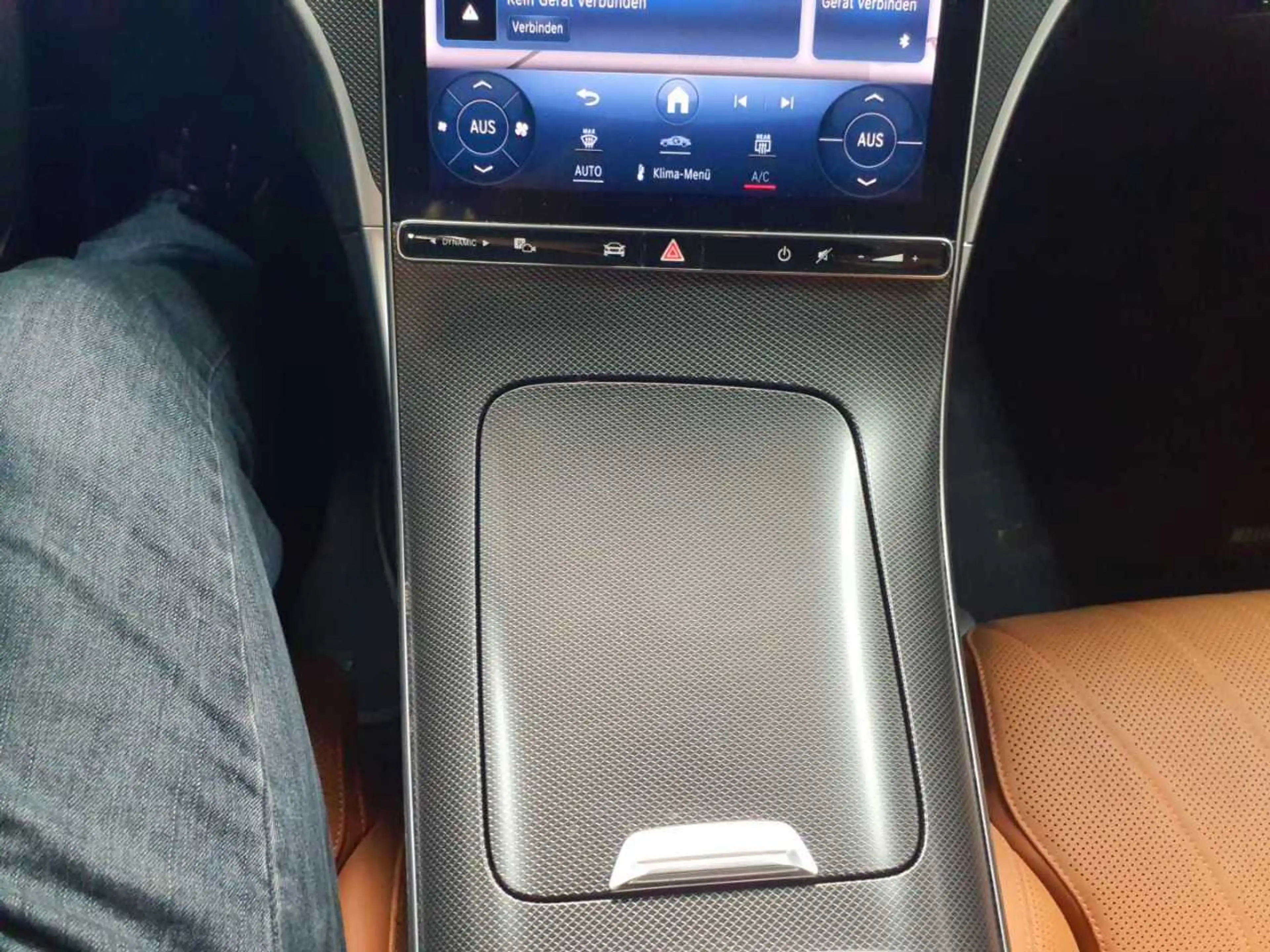 Mercedes-Benz C 300 C 300 d 9G-AMG PANO HuD BusiP AssiP DIS — photo 10