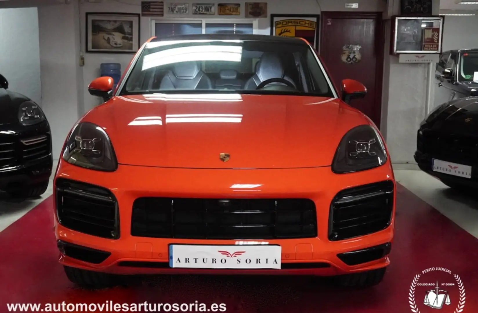 Porsche Cayenne E-Hybrid Coupé Aut. Naranja - 2